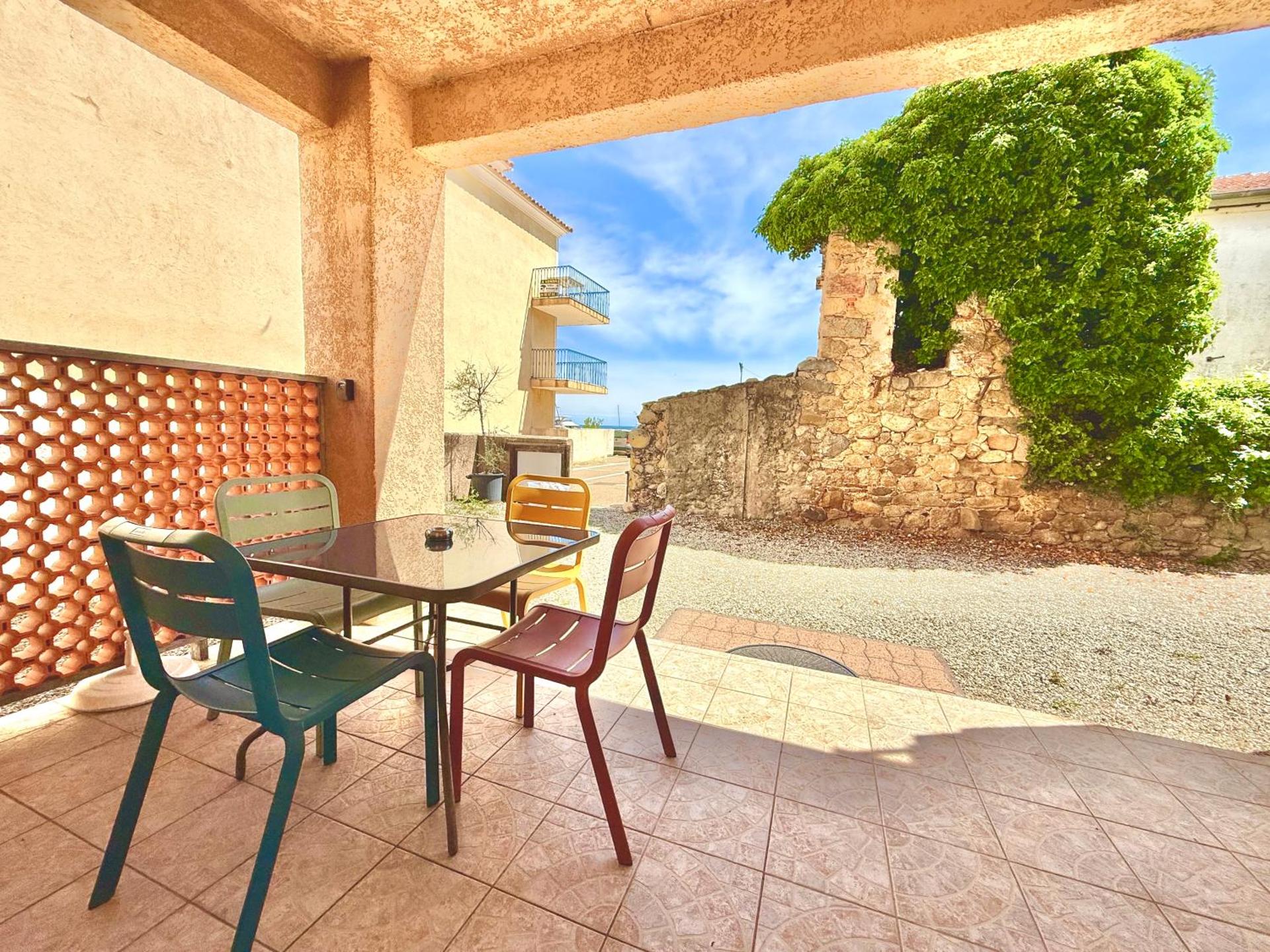 "T2 Ludria" au cœur de Solenzara petite vue mer