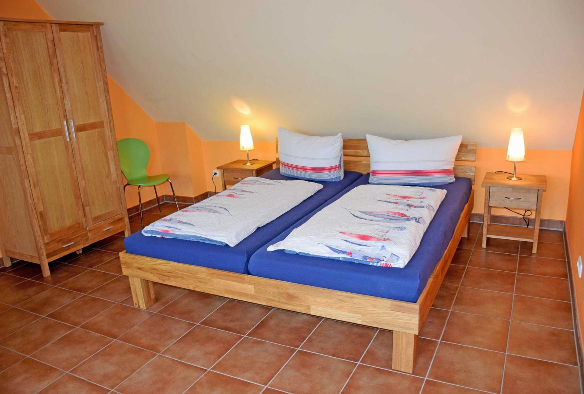 Two-Bedroom Apartment with Shower 