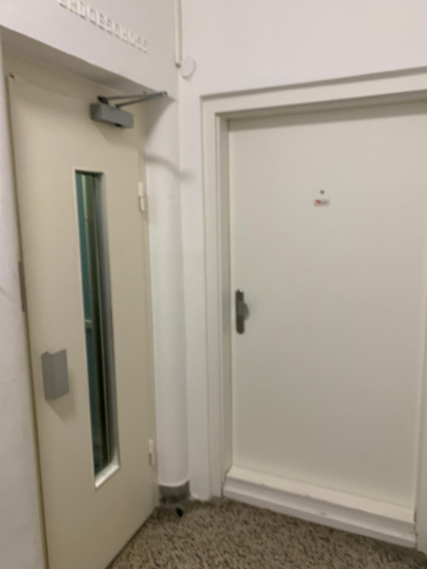 two double bedrooms in center