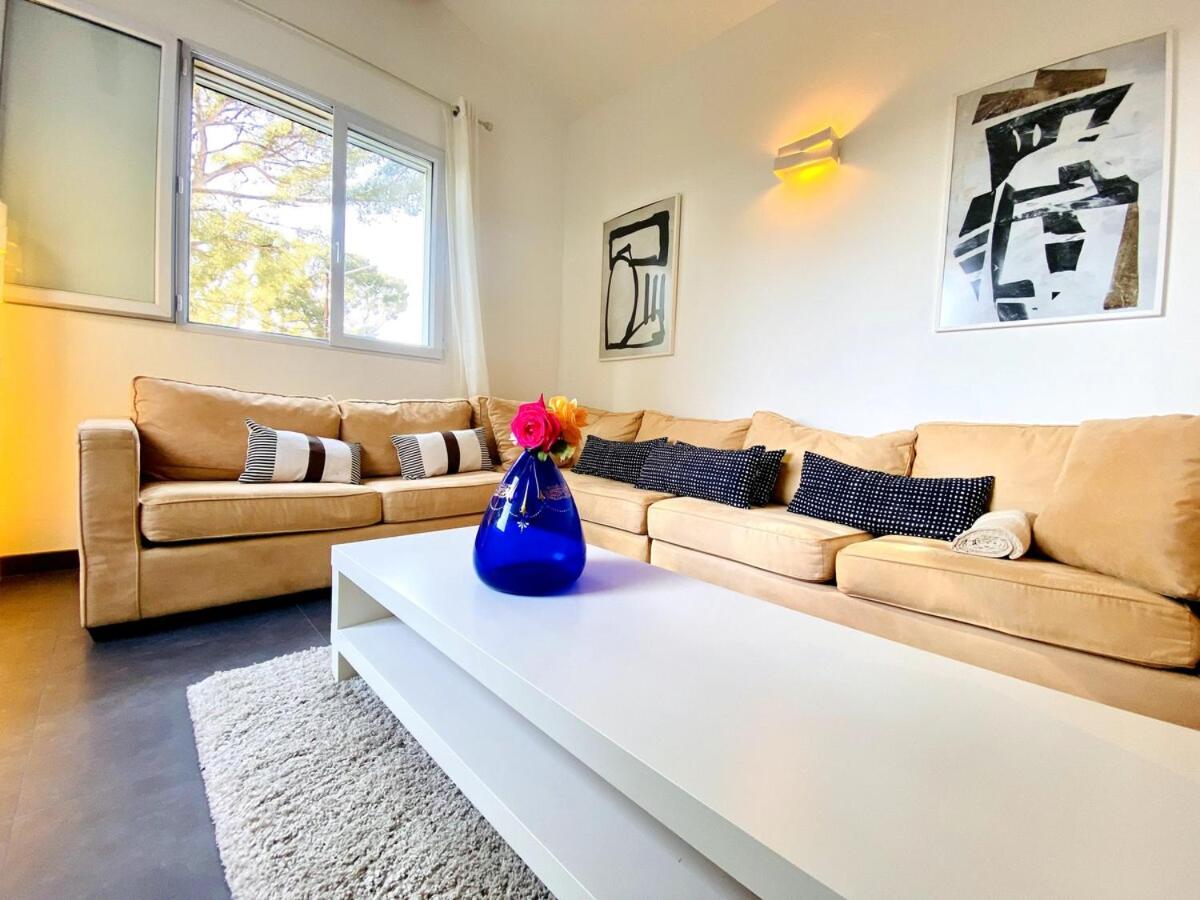 Pinède, calanques & jeux en famille pour 1 à 5 personnes