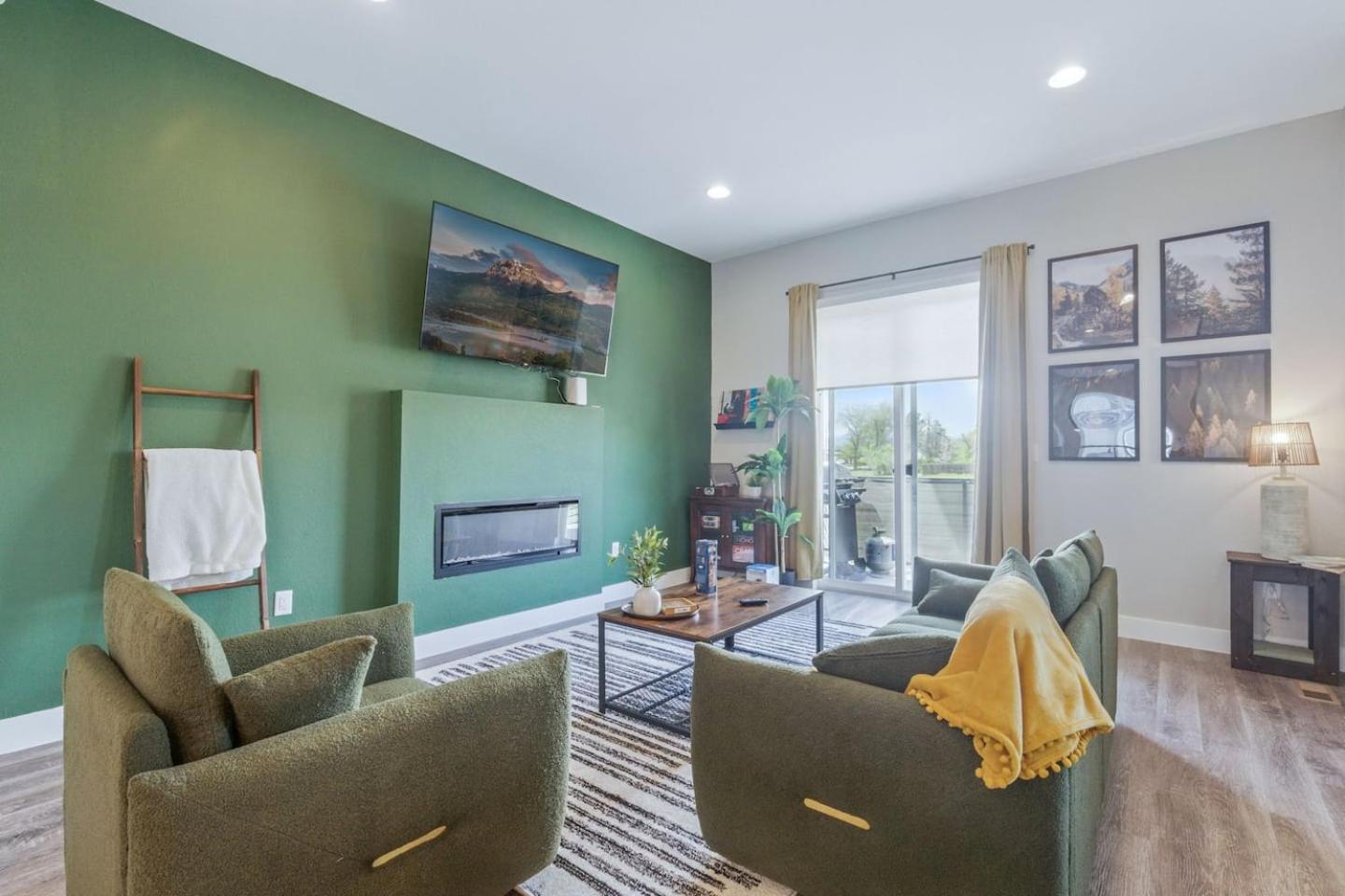 3br W King Bed, Sauna, Parking-6 Min To Olde Town