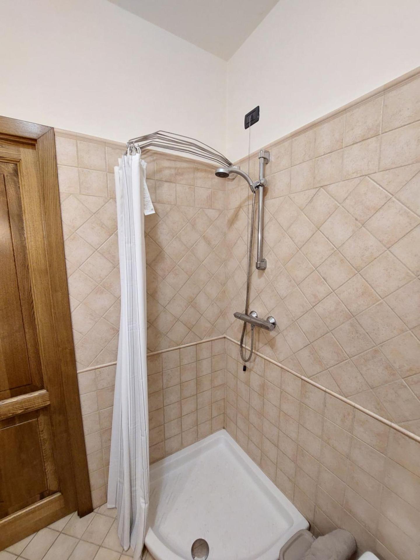 Casa spaziosa - Cascine di Buti - vicino a pisa e lucca