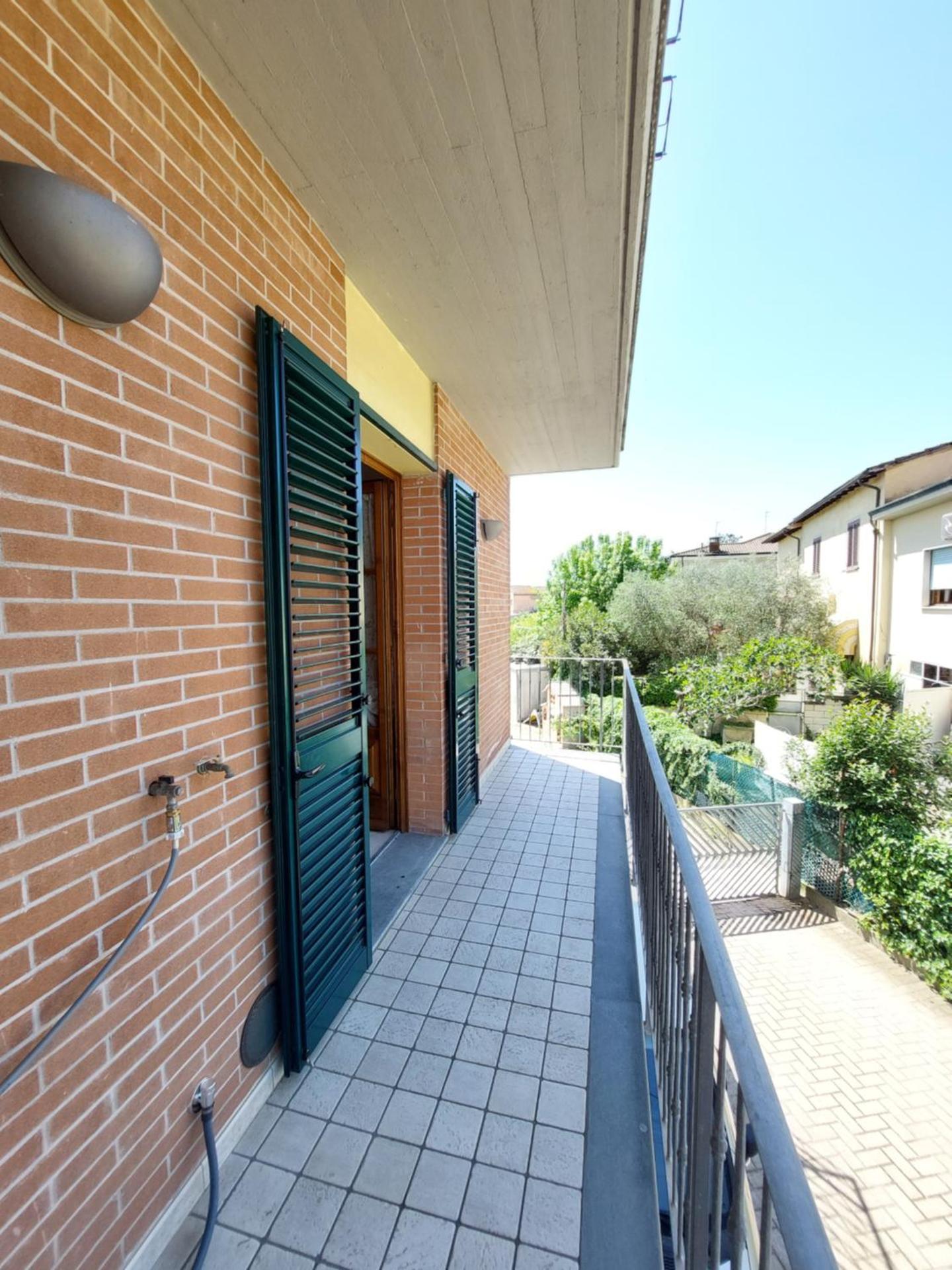 Casa spaziosa - Cascine di Buti - vicino a pisa e lucca