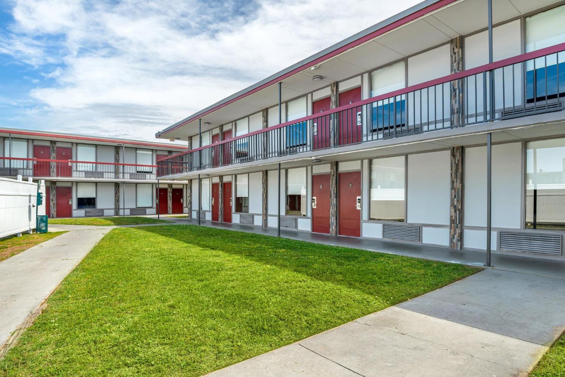 Inner courtyard view