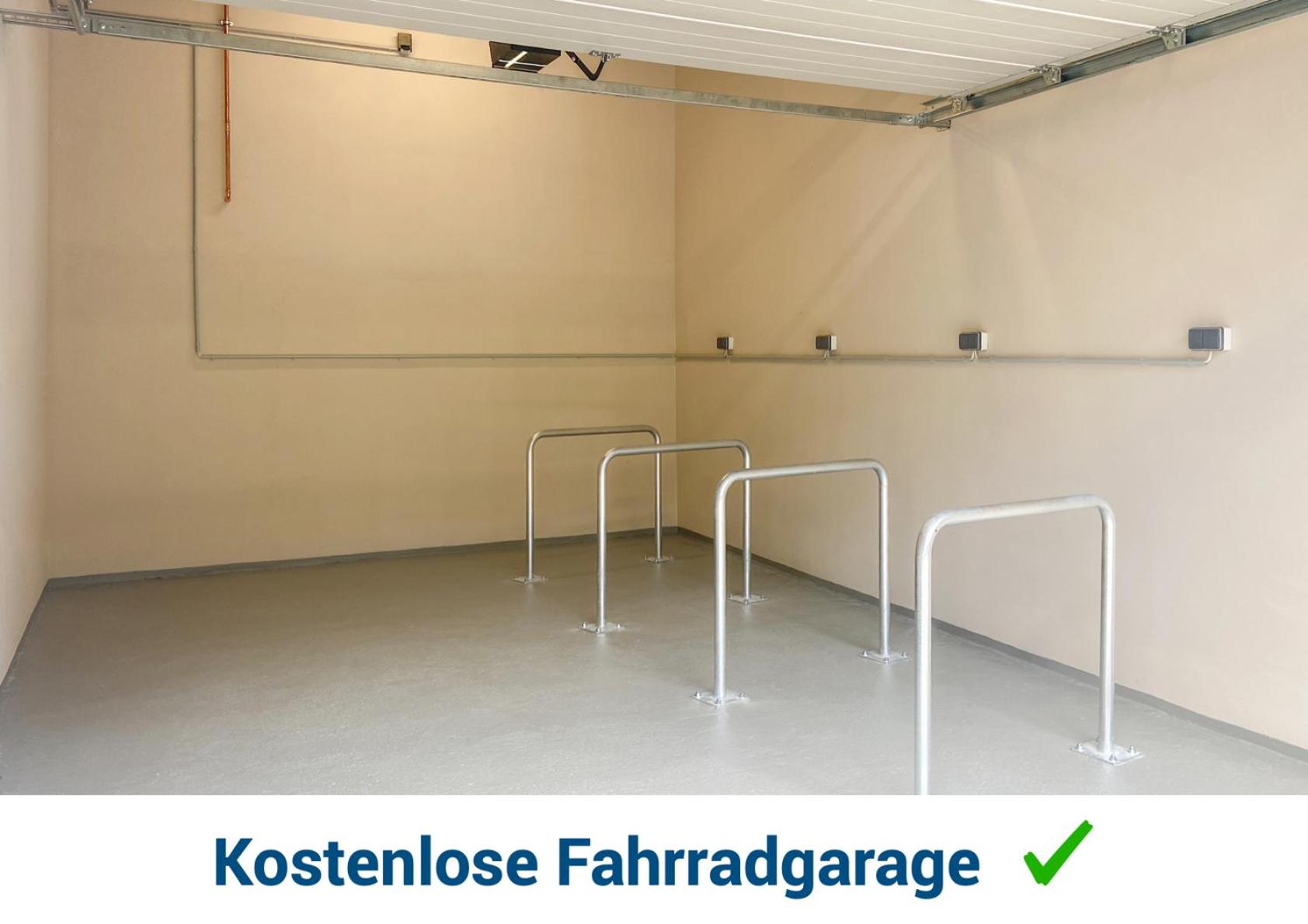 1-2 Personen - Parkplatz - Fahrradgarage - Zentrum - Küche - Balkon - WLAN - Klima
