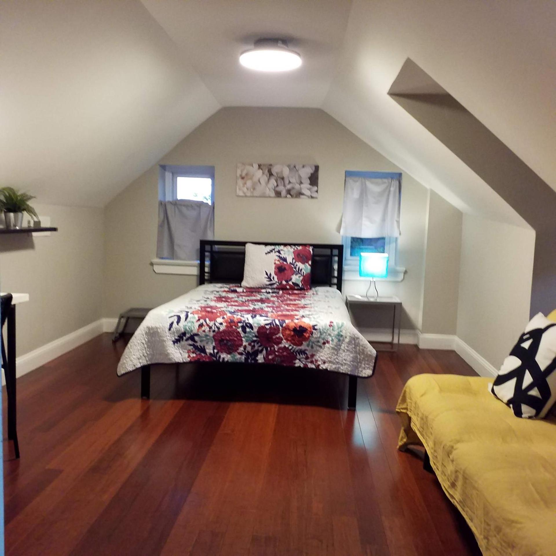 Fairmount House Free Street Parking Quiet Spacious