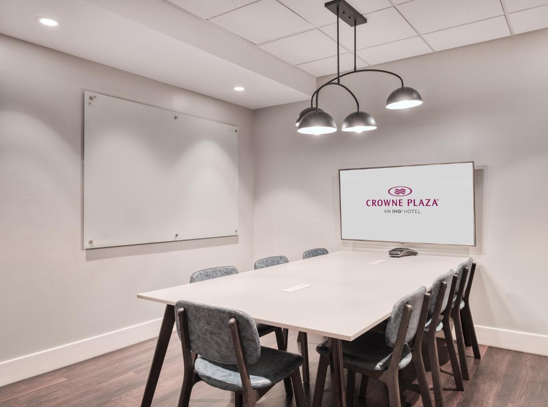 Meeting/conference room