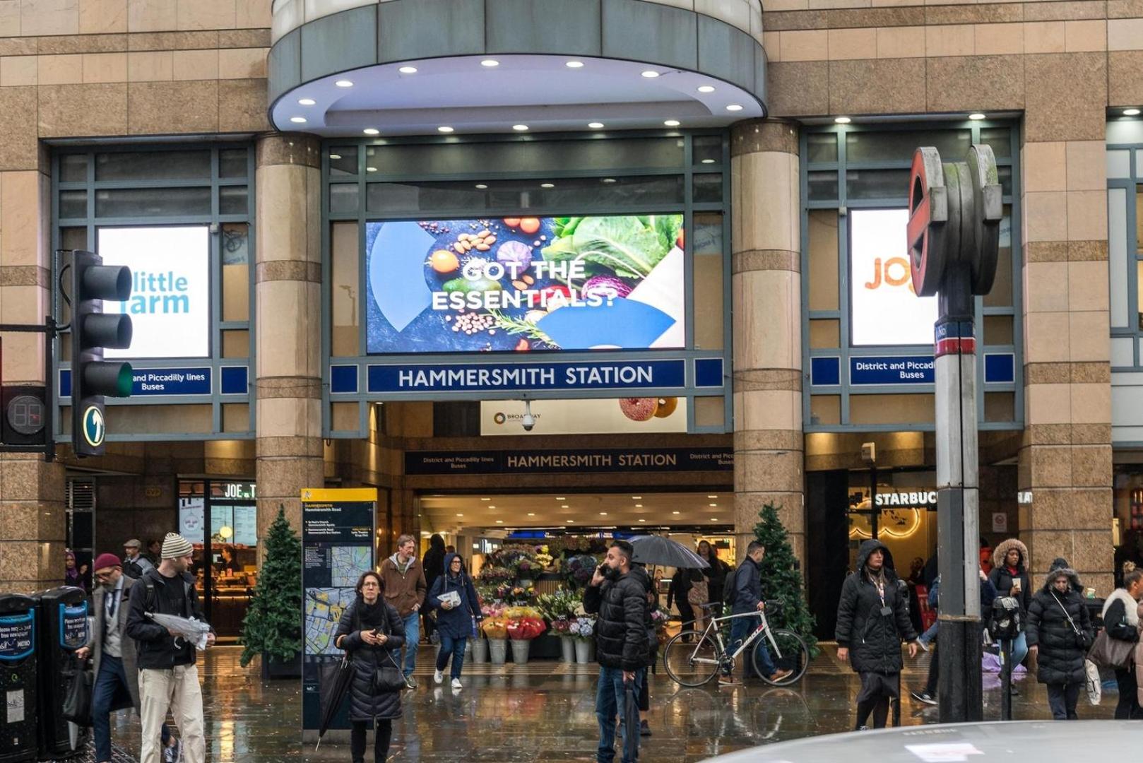 Charming 2BD House with Garden in Hammersmith