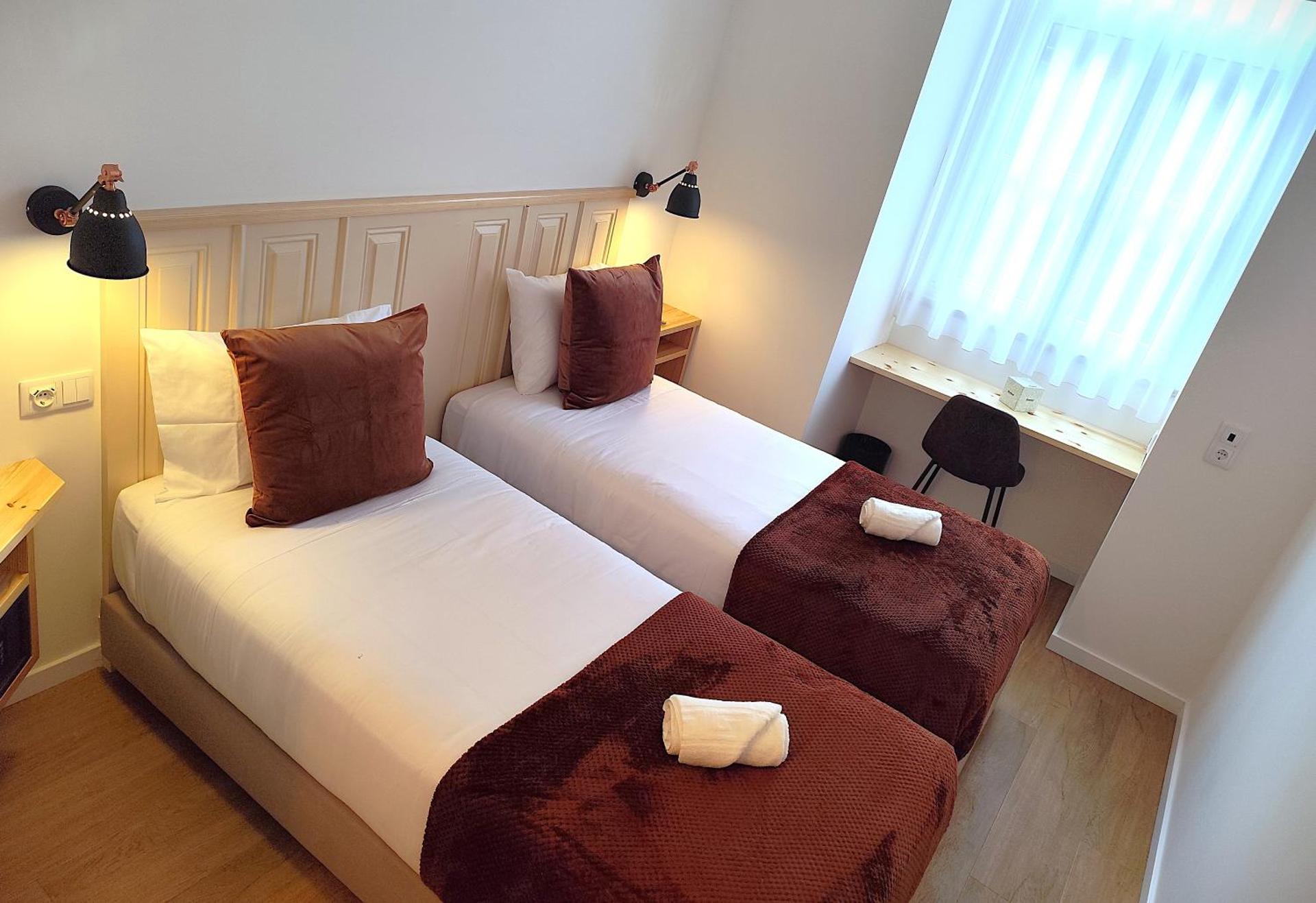 Bacalhoeiros 125 Hotel