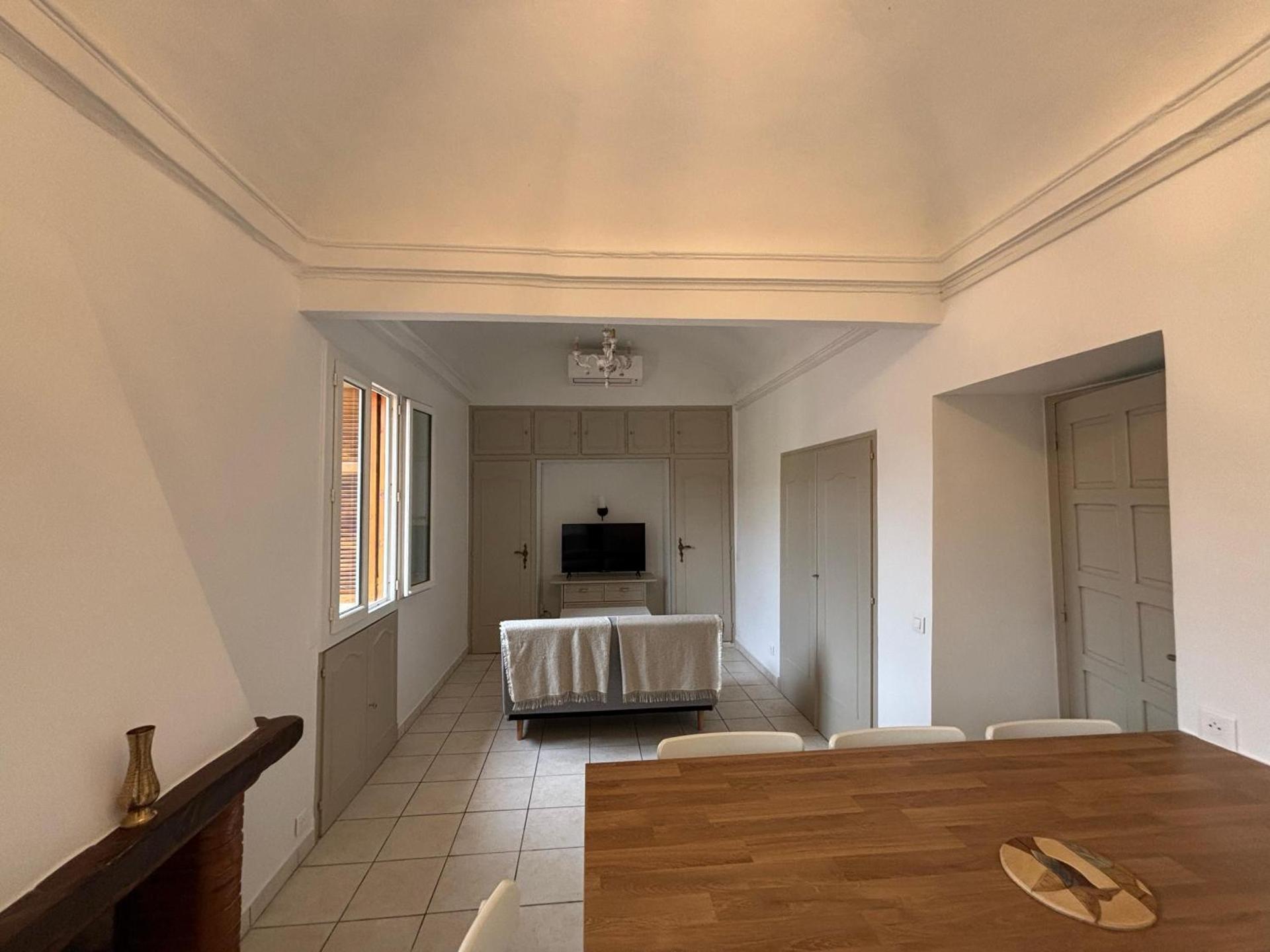 Rêve de Vacances Insolite Palais Lascaris Vue Montagne et Village Médiéval