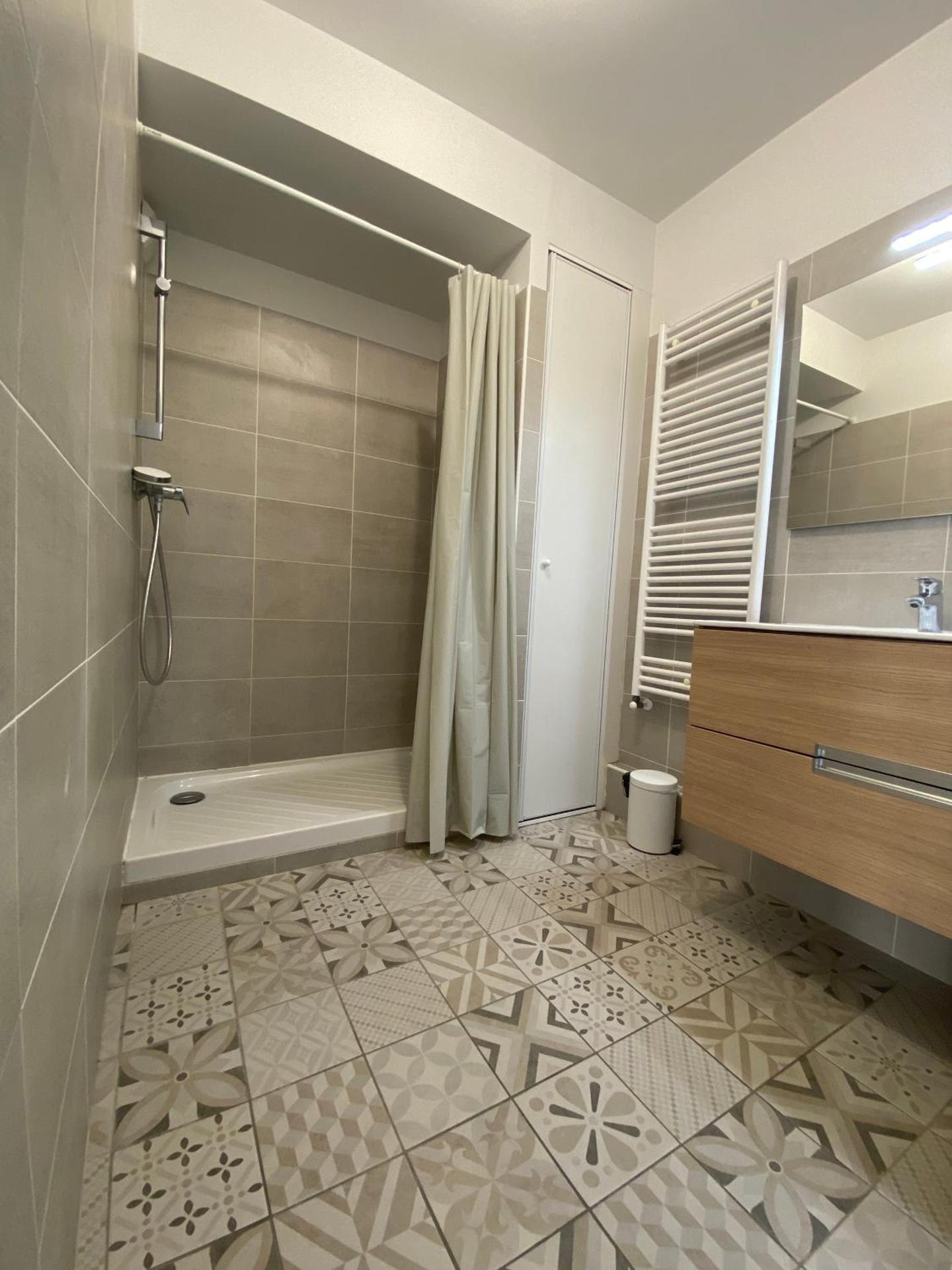 Appartement avec Balcon Immeuble Standing