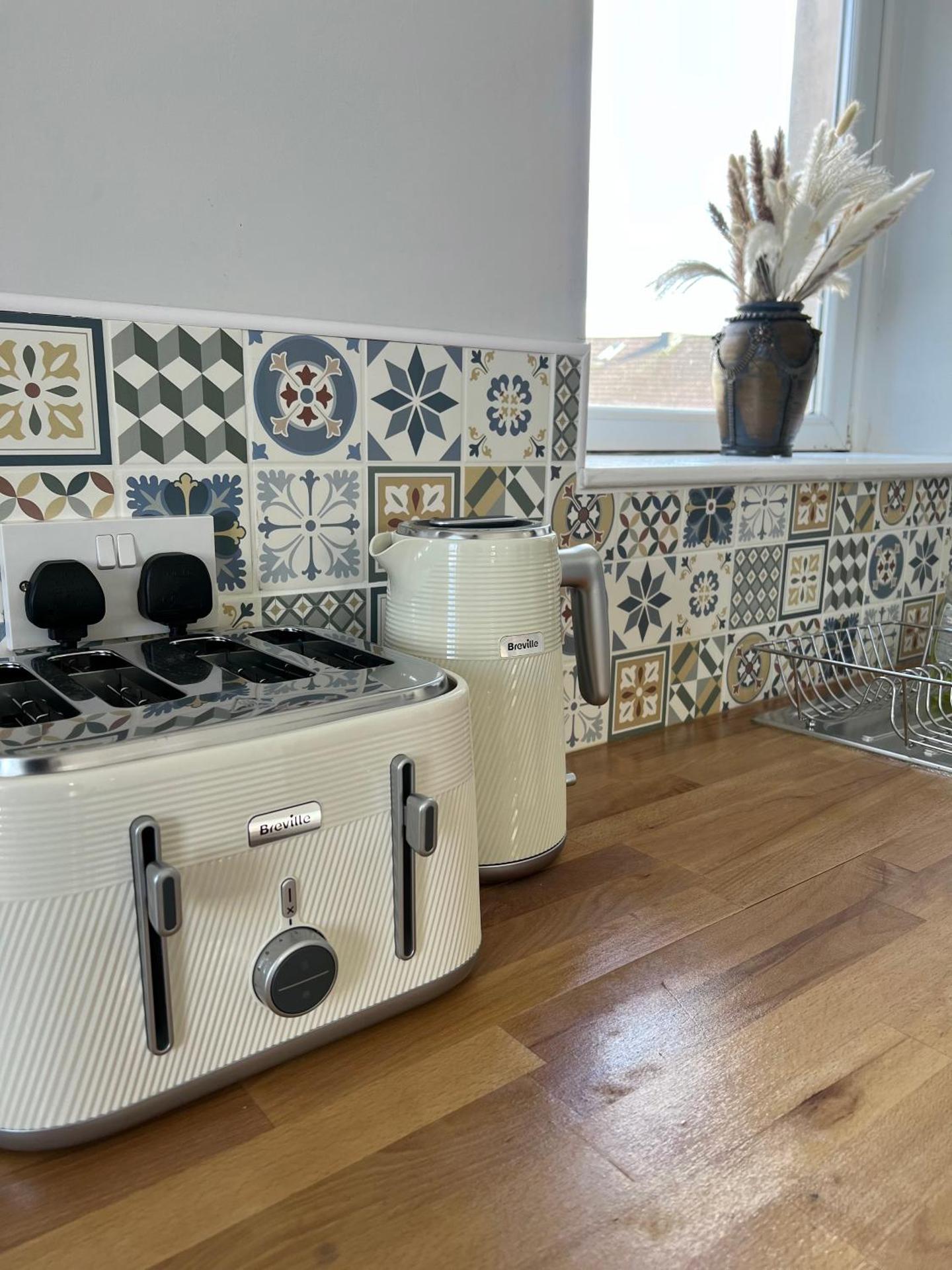 Welsh Getaway Apartment - Town Centre