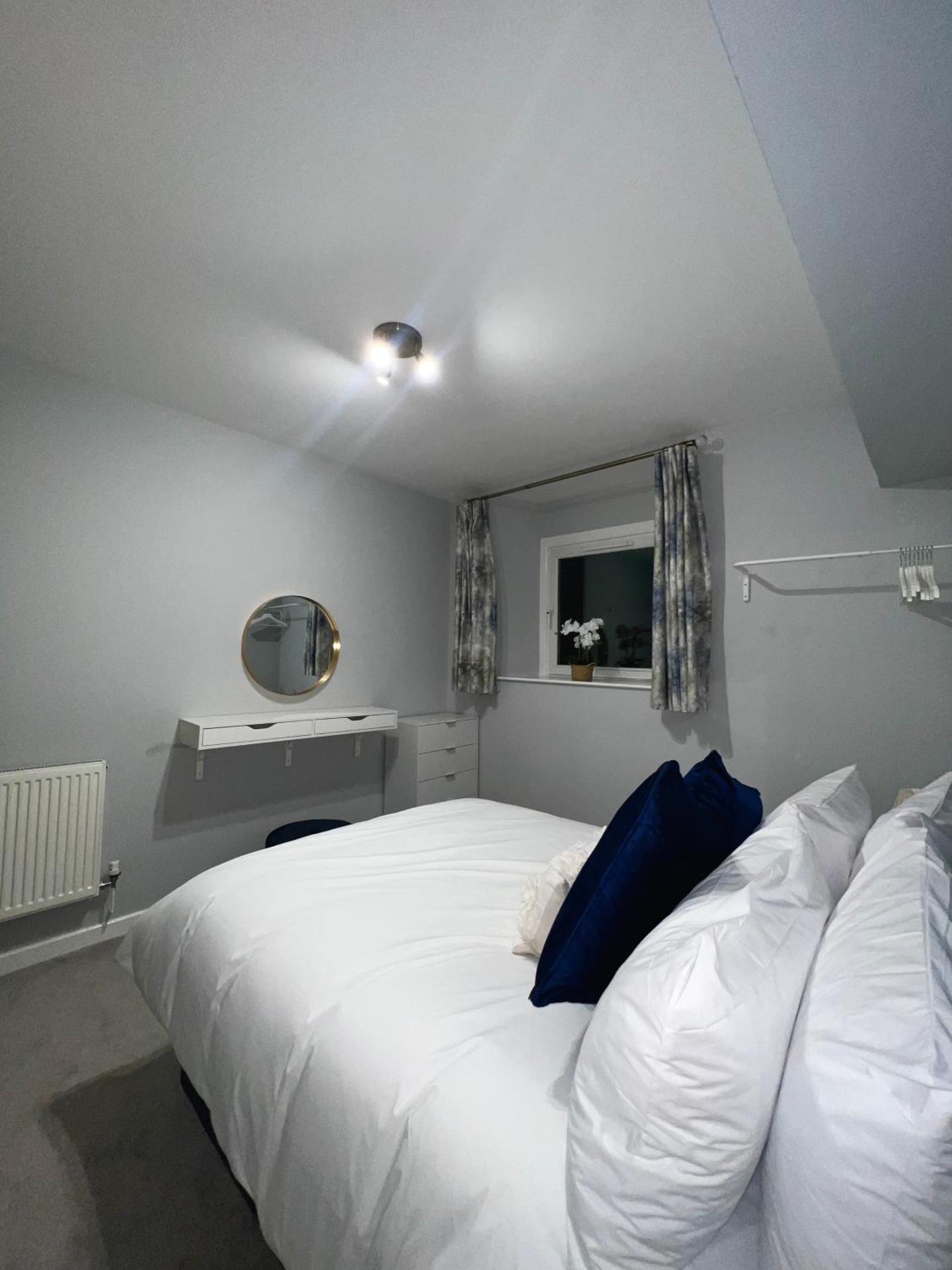 Welsh Getaway Apartment - Town Centre