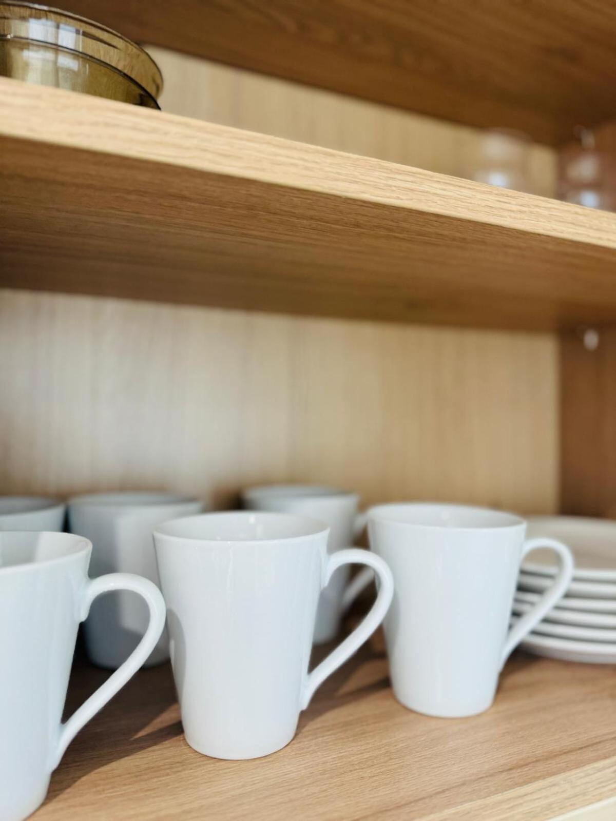 NEW refurbished Luxurious home with great transport links