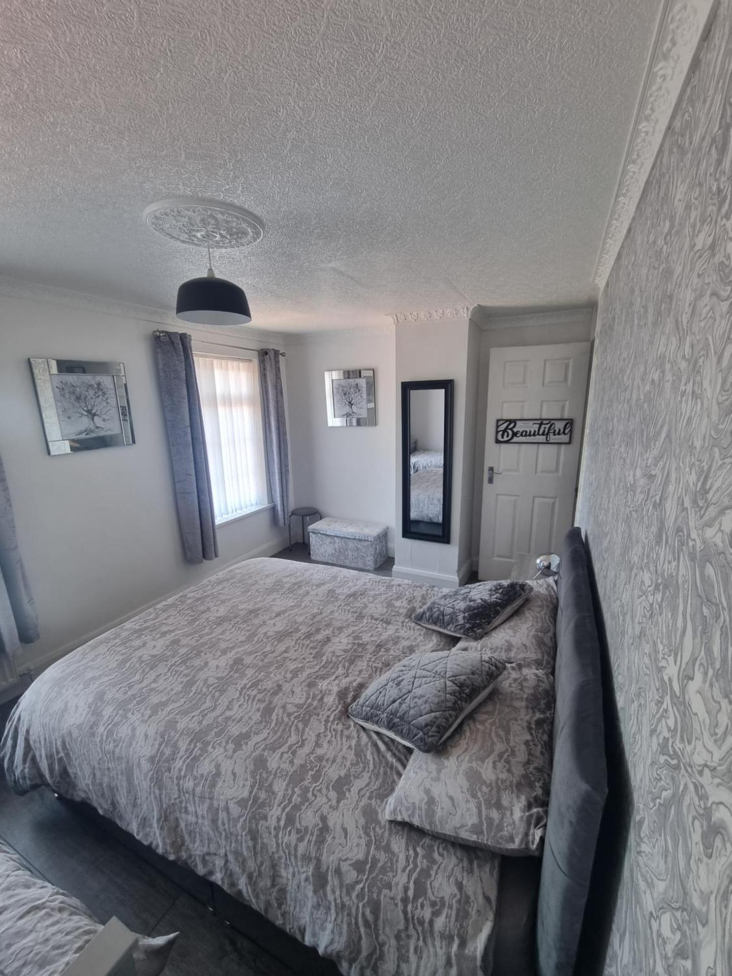 Rise at the International Wall Belfast