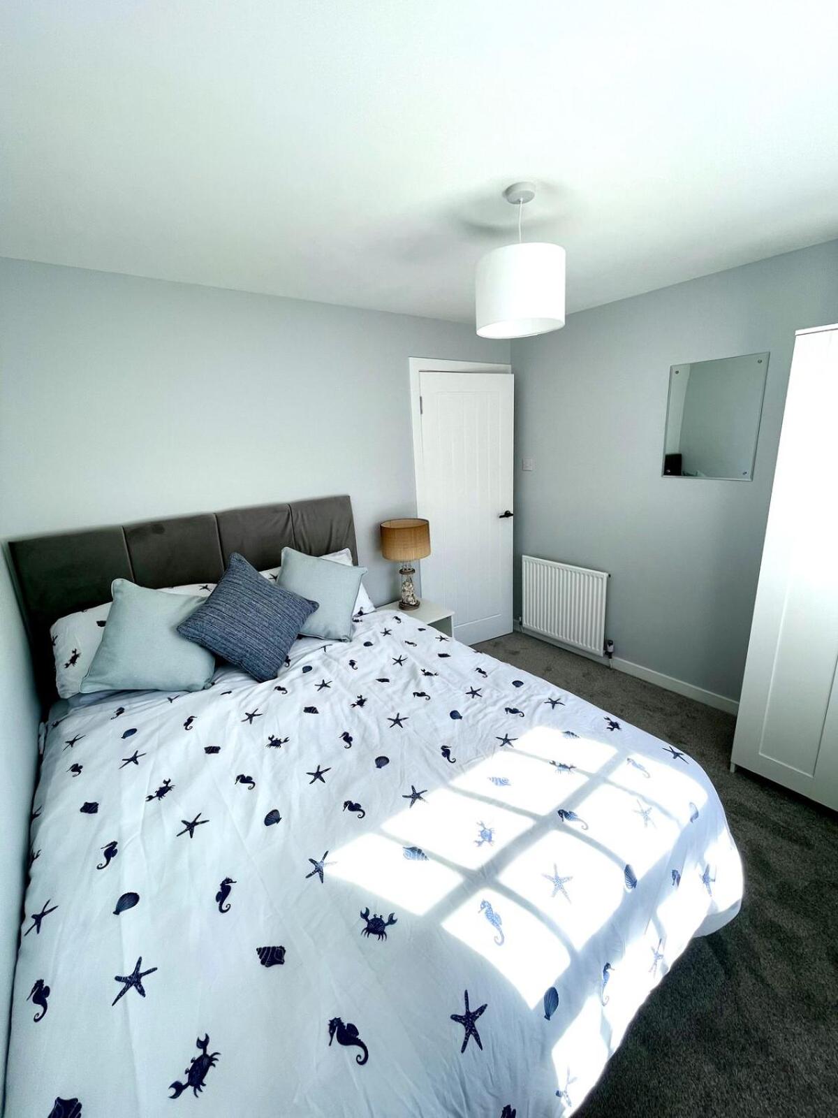 Rose Wynd Cottage-Close to beach