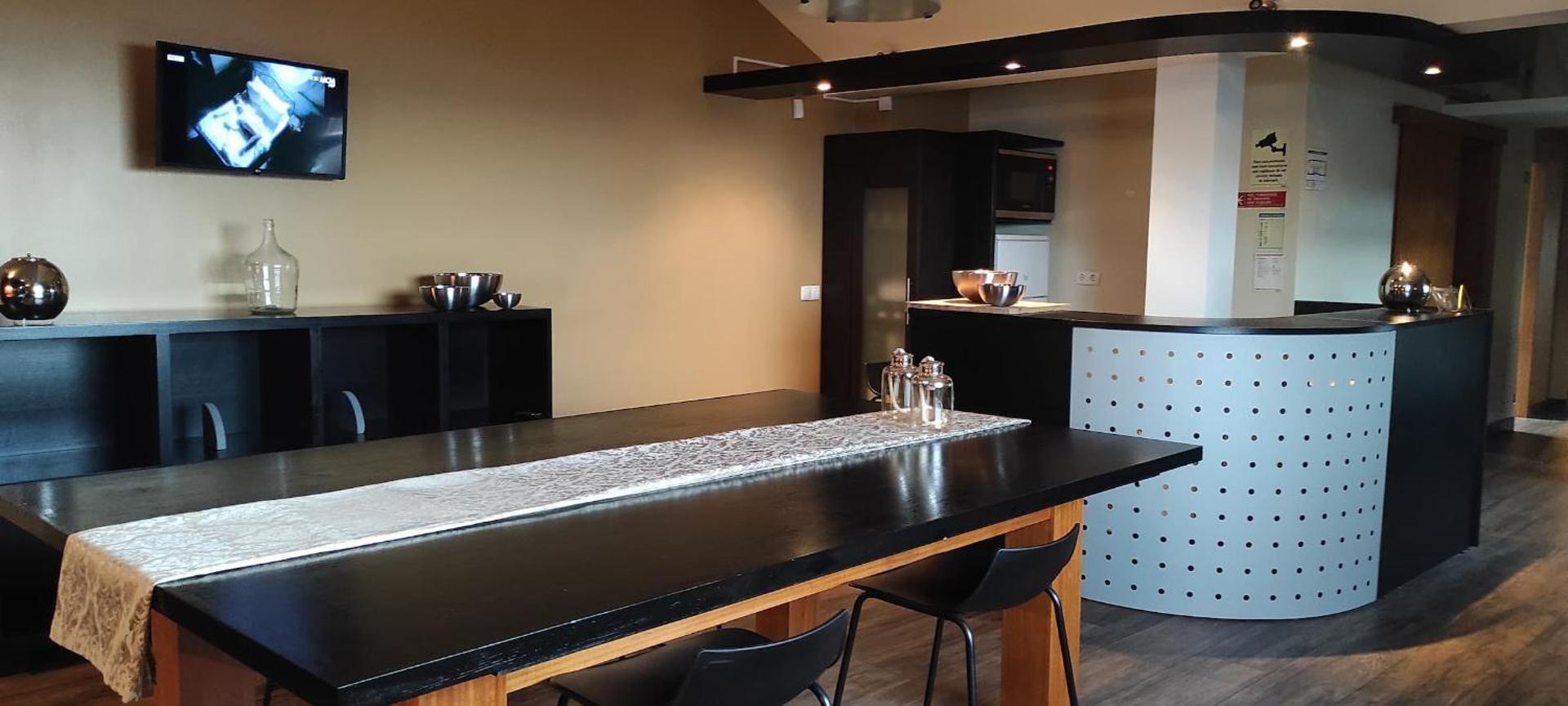 Communal lounge/ TV room