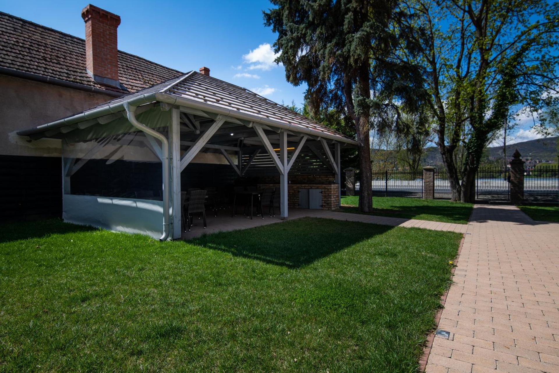 Inner courtyard view