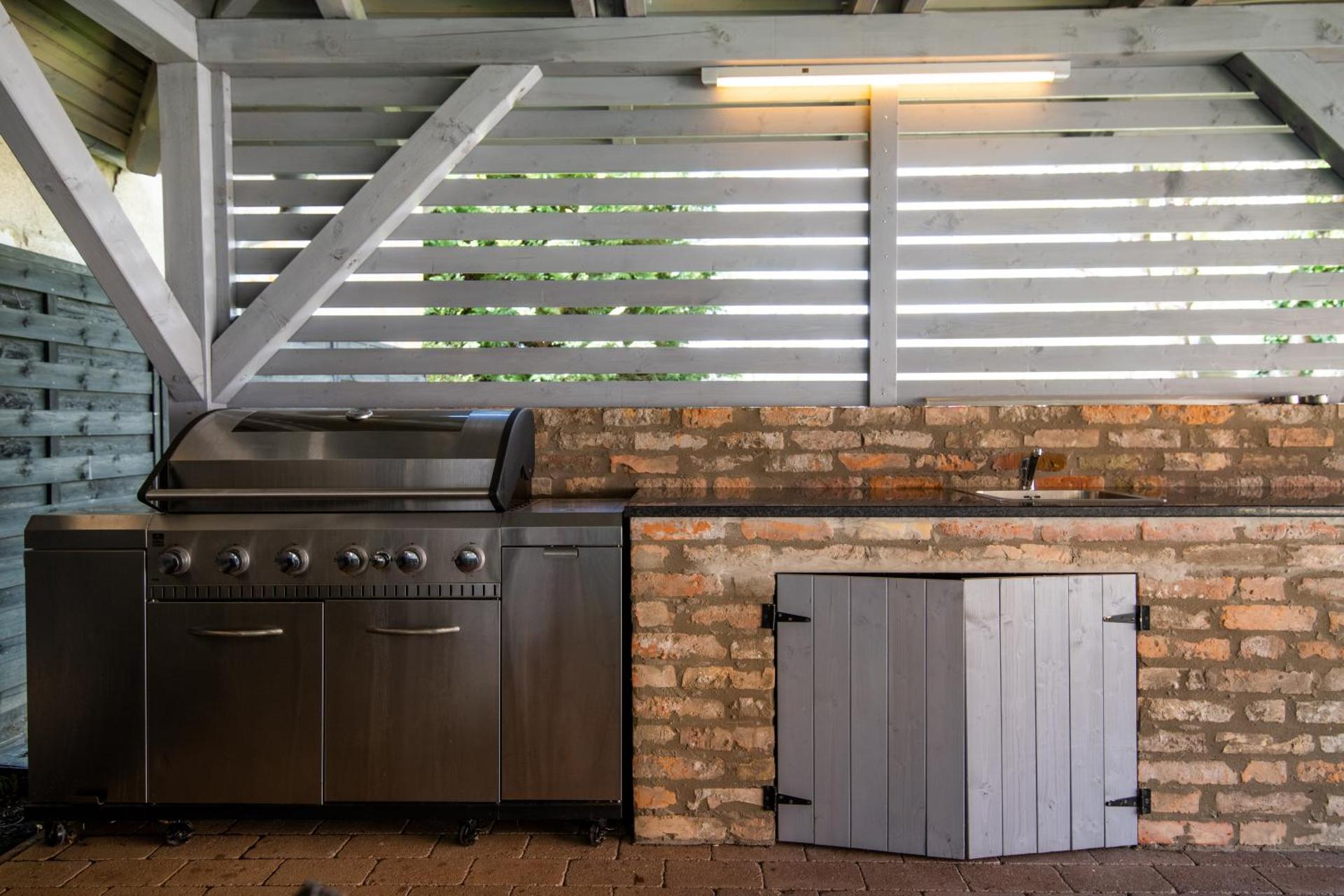 Inner courtyard view