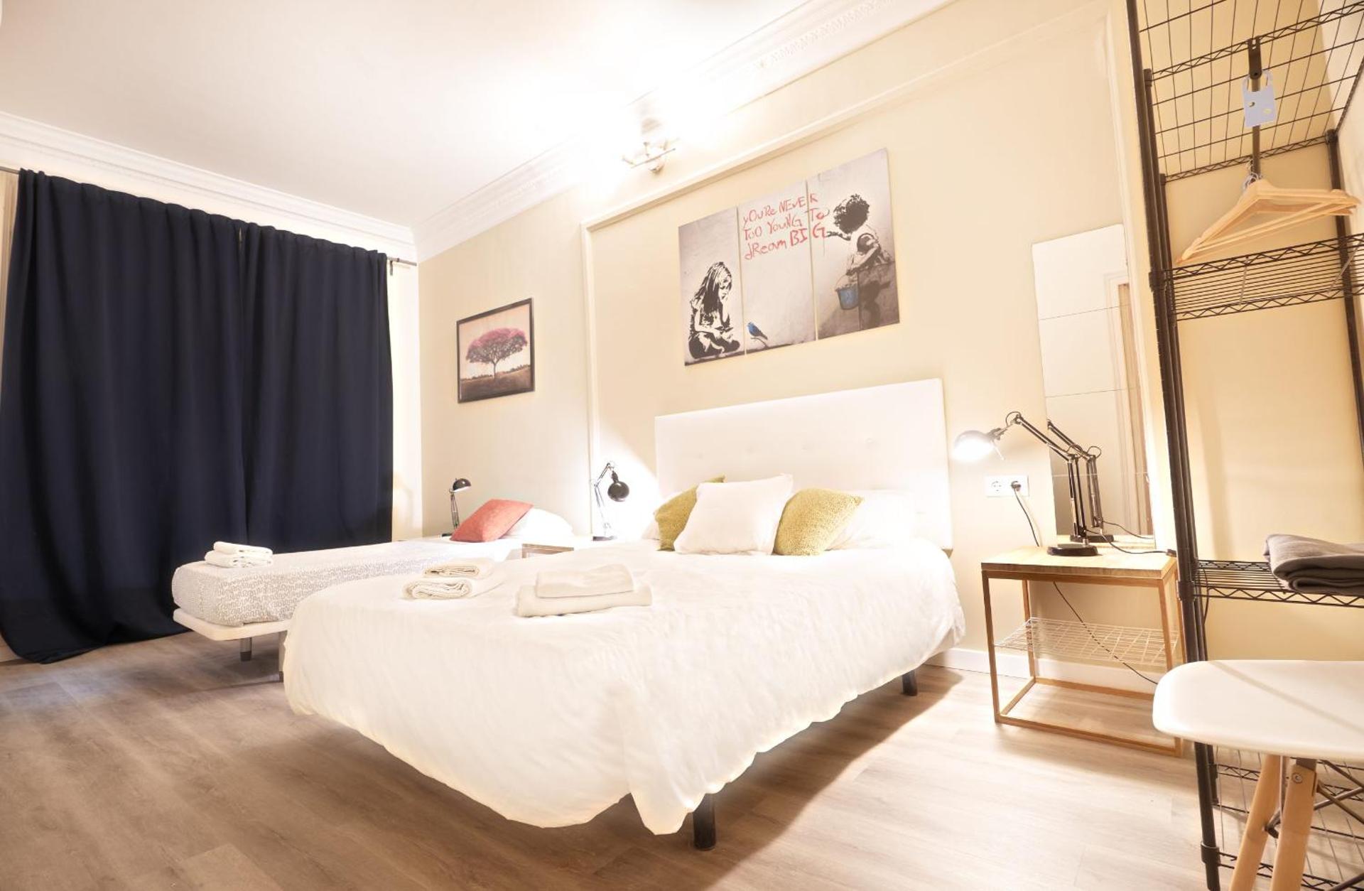 Triple Room with Private Bathroom