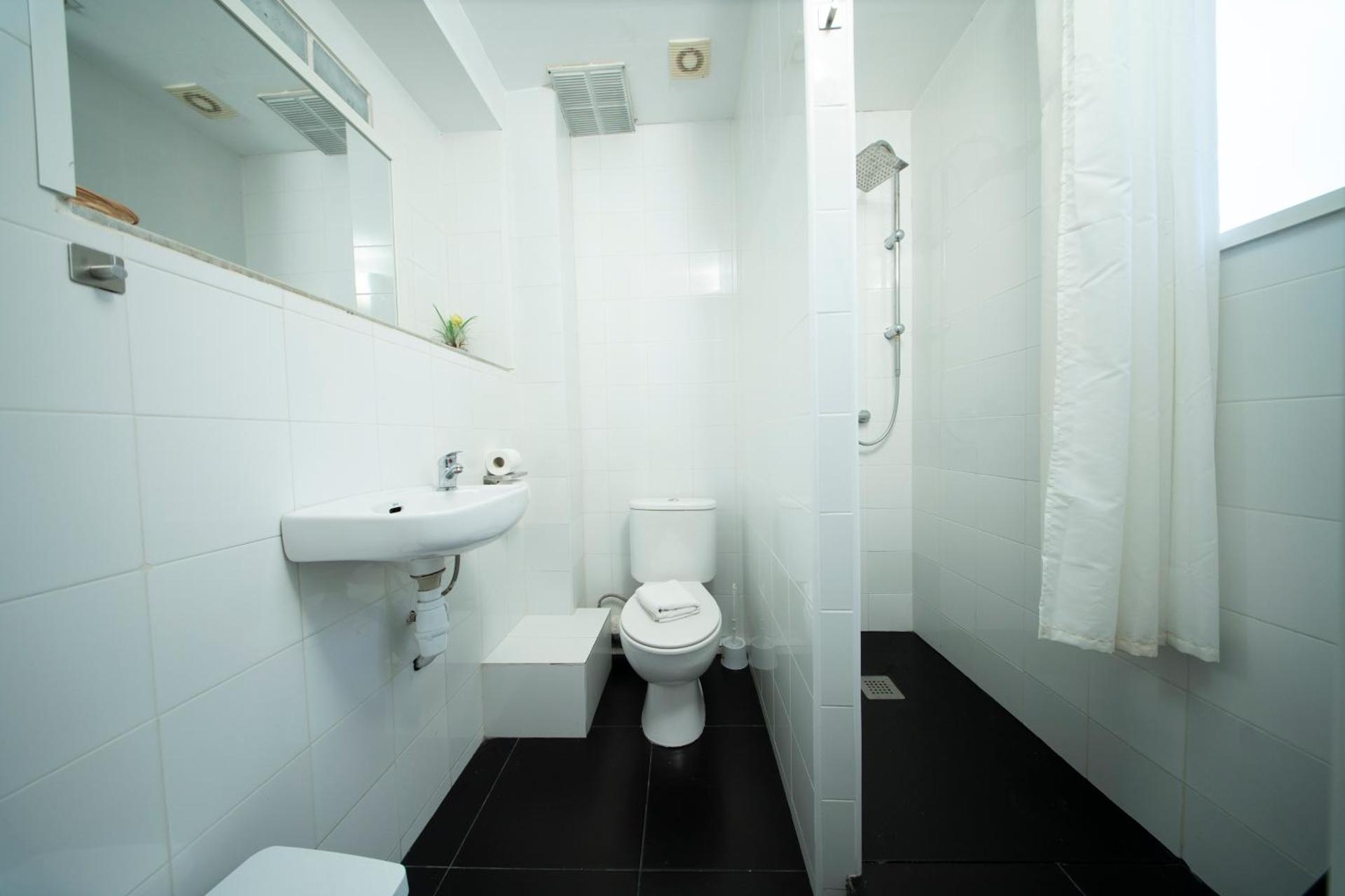 Triple Room with Private Bathroom - 3 single beds