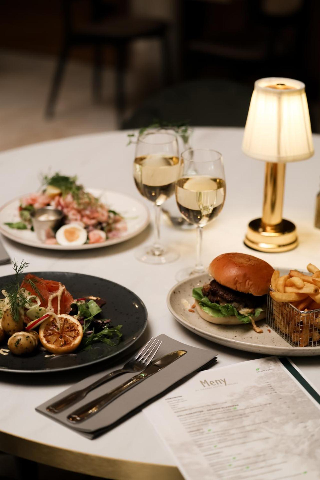 Restaurant/places to eat