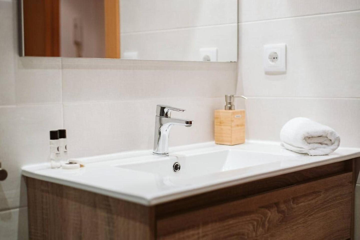 Edelweiss by Cardi Suites