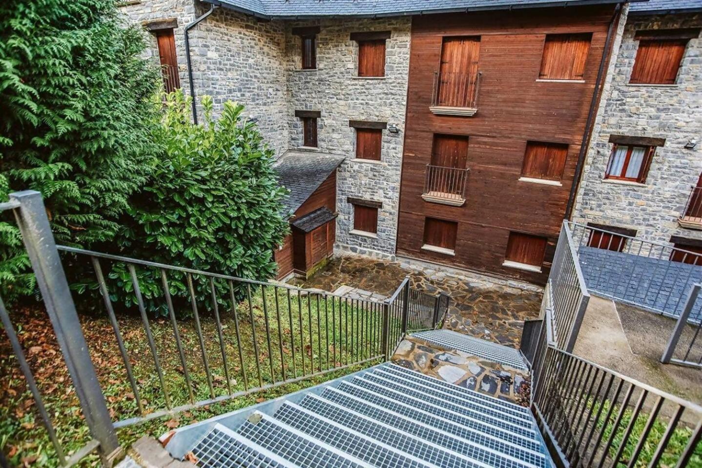 Edelweiss by Cardi Suites