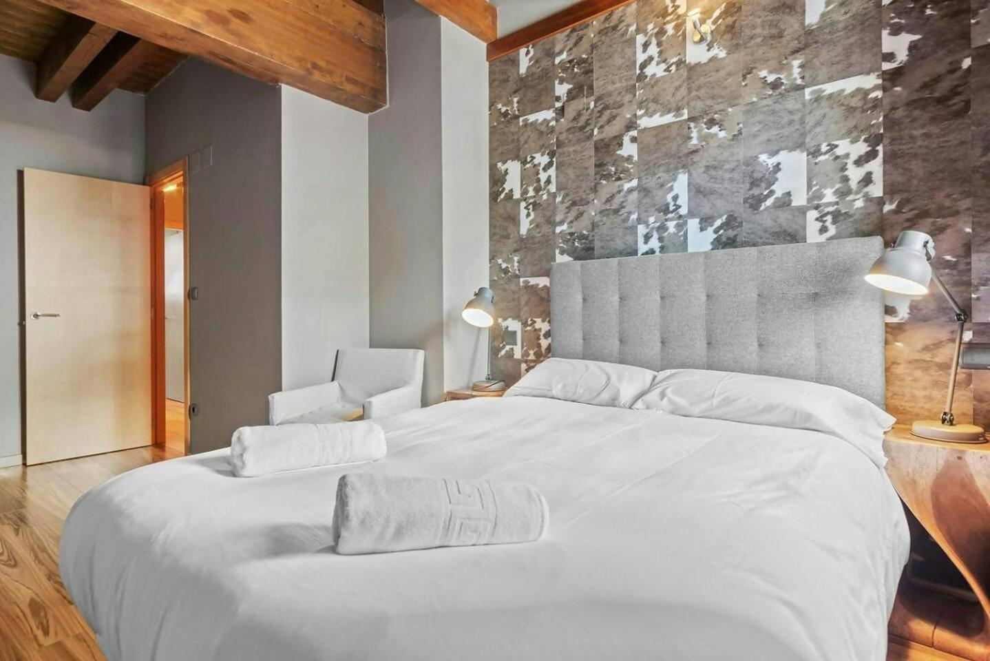 Iraida - Precioso dúplex en Lanuza by Cardi Suites