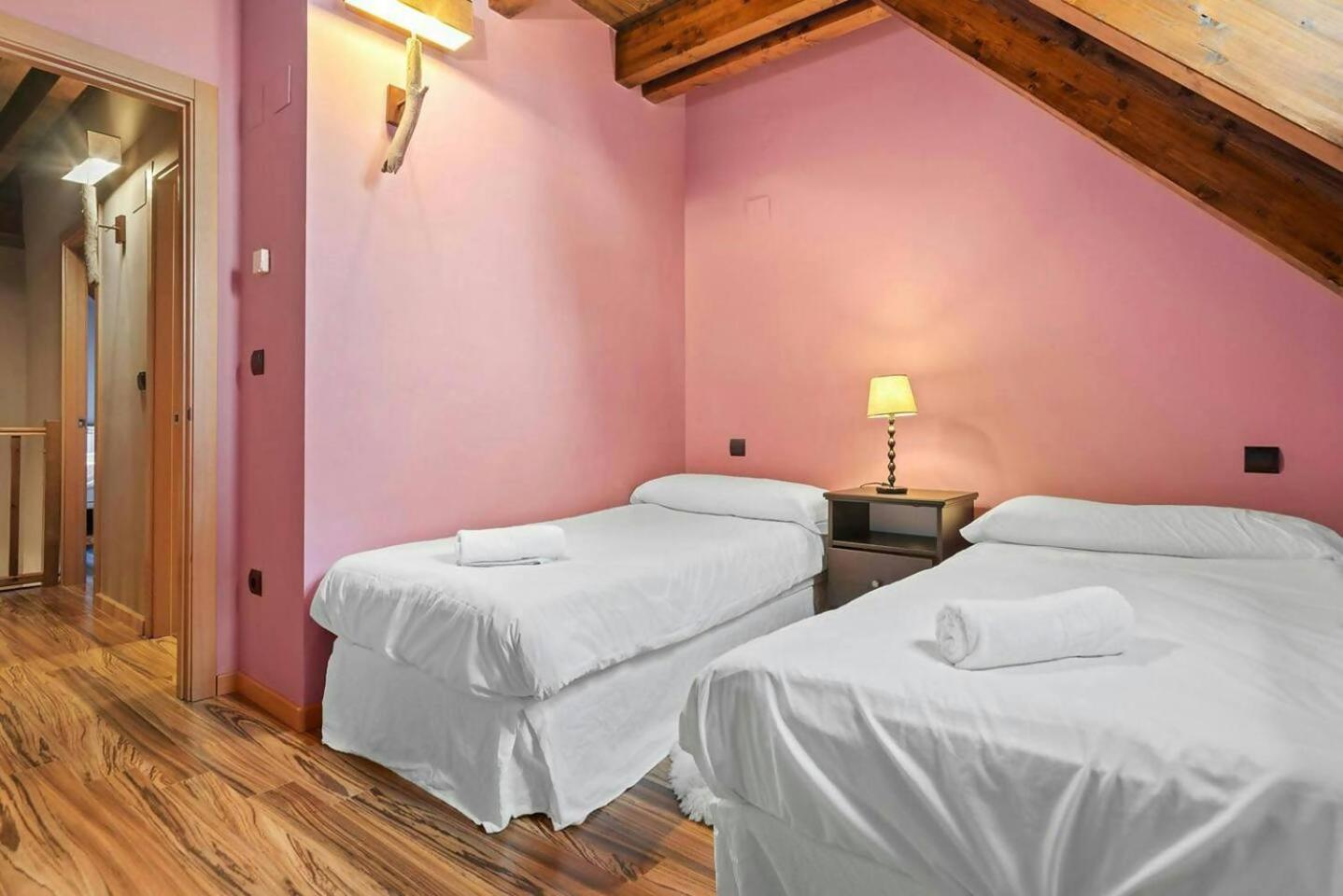 Iraida - Precioso dúplex en Lanuza by Cardi Suites