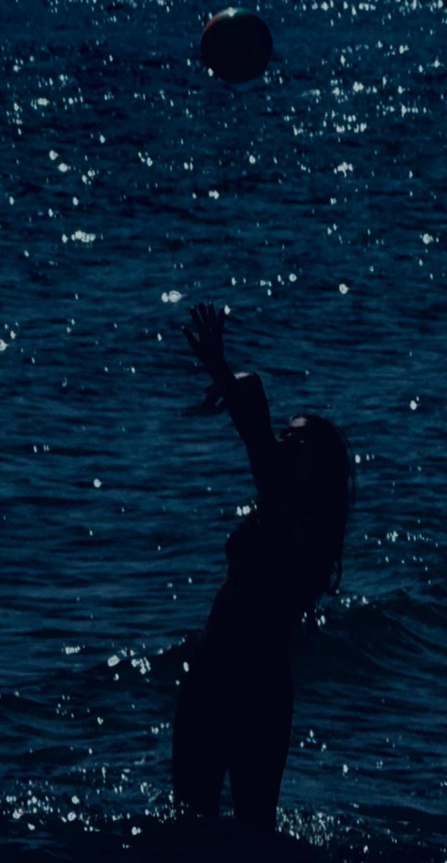 ABYSS new apartment near the best beach with private garage