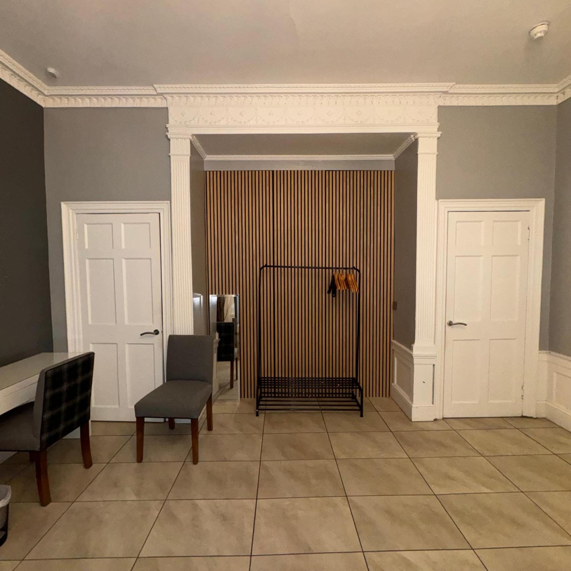 Spacious Double Room In The Heart Of Edinburgh