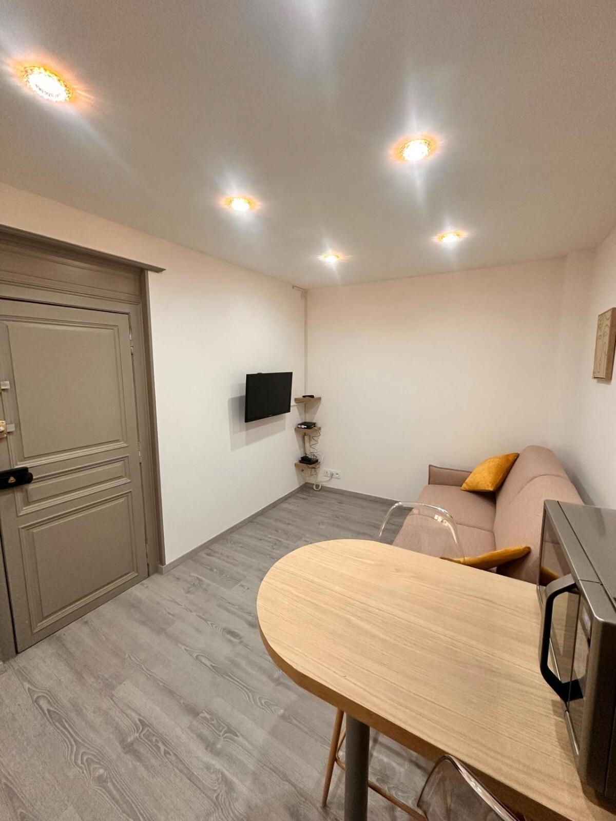 Studio 1 centre ville RDC