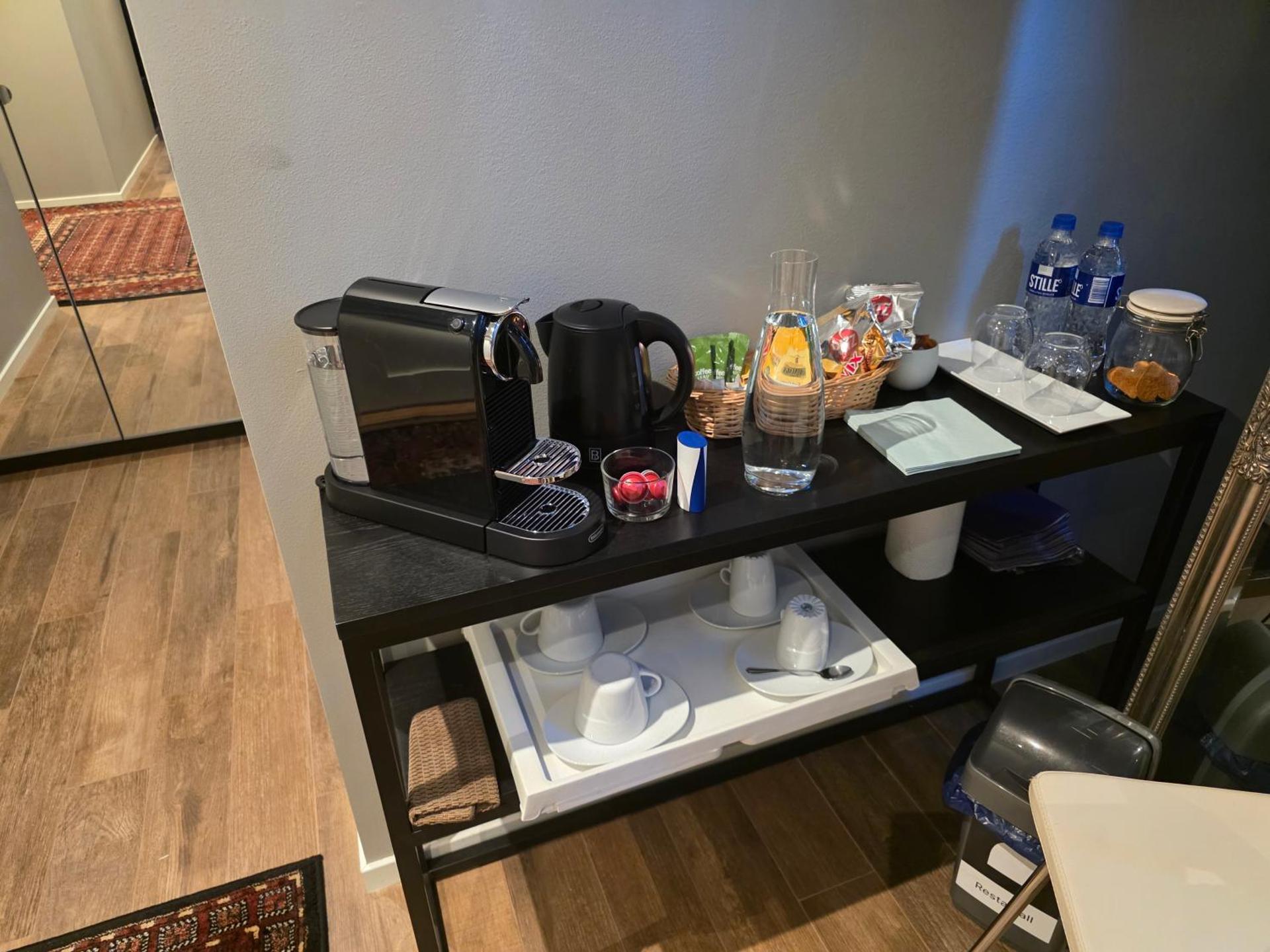 Coffee/tea facilities