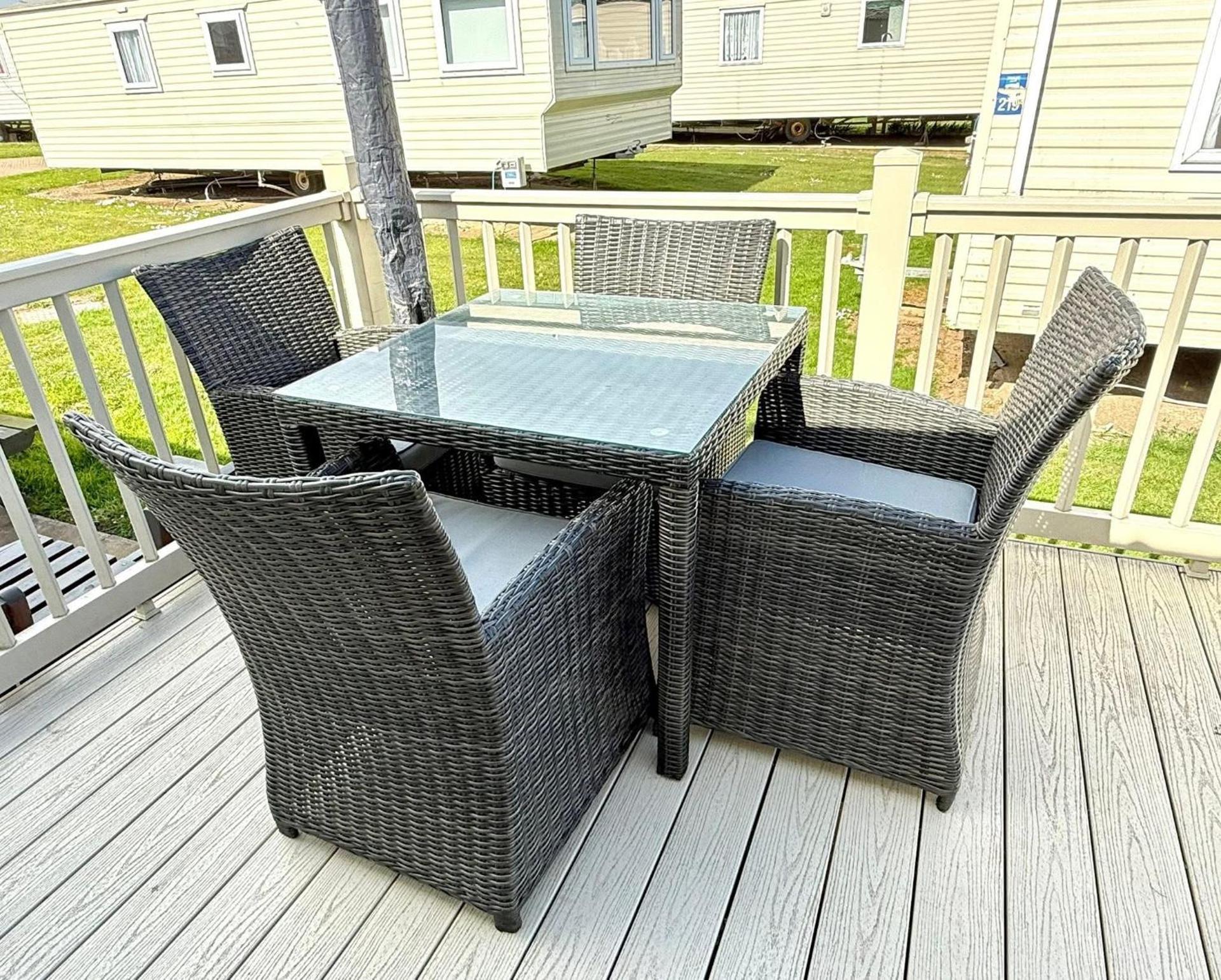 3 Bedroom 8 birth Caravan - Sand Le Mere