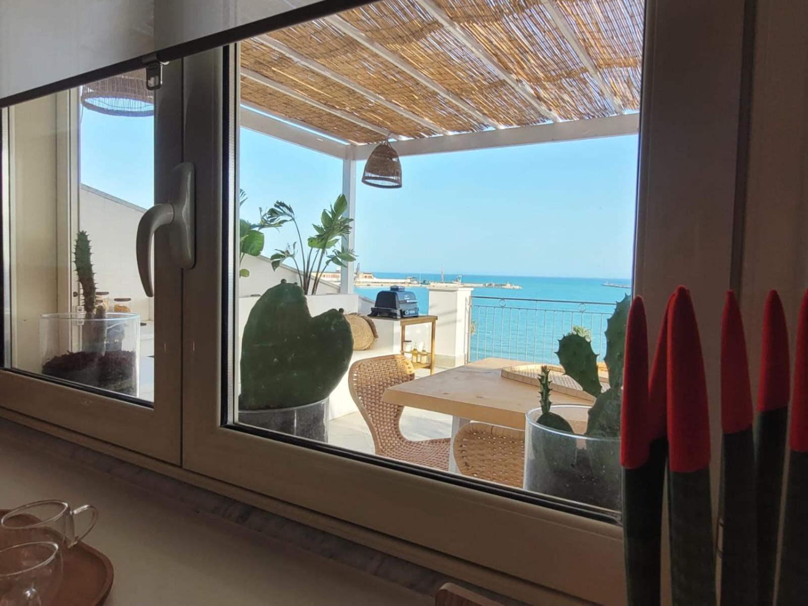 La Terrazza sul Faro