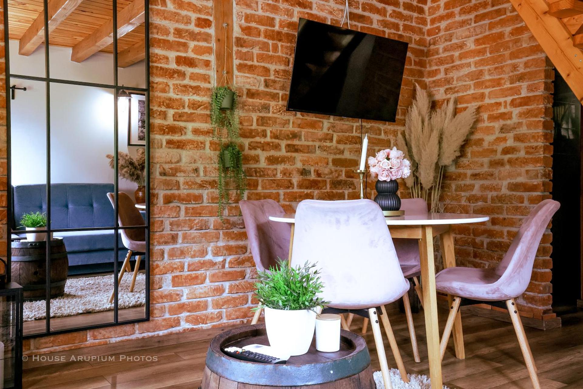 WoodenHouse with two Apartments