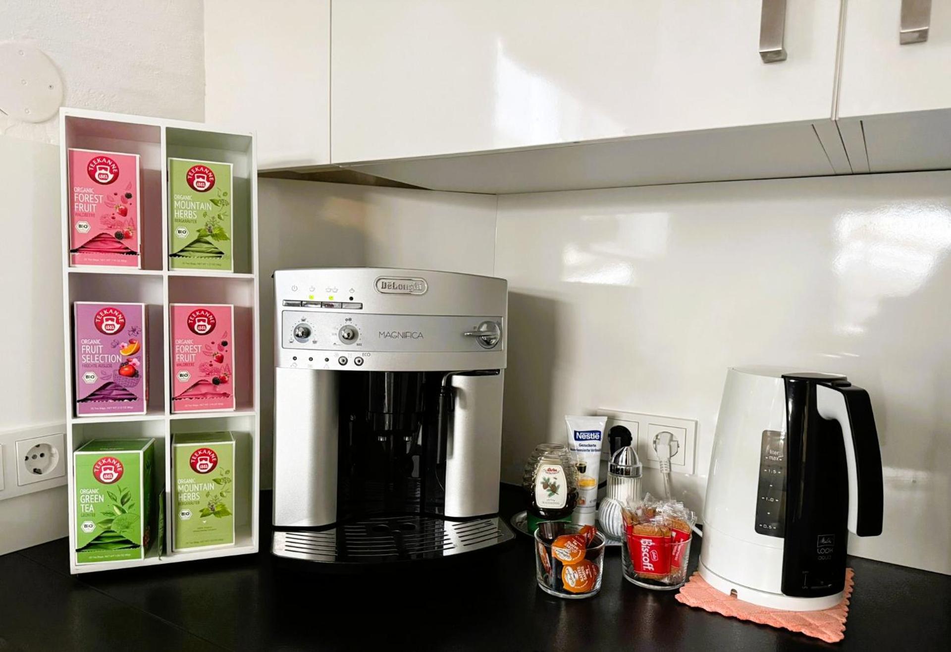 Coffee/tea facilities