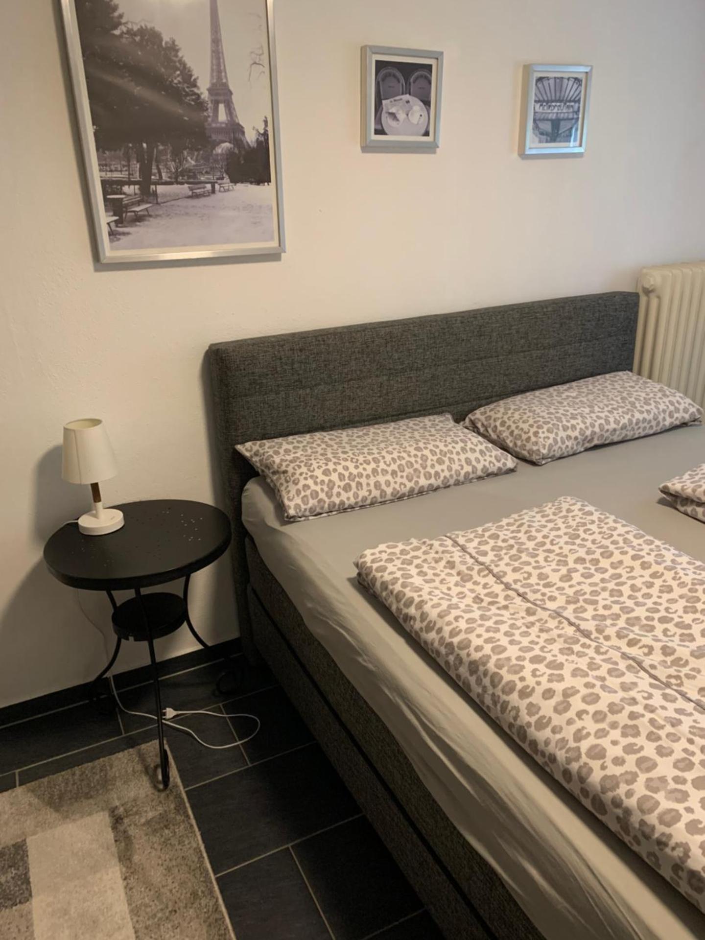 2-Zimmer-Whg im Souterrain Sauna extra Gebühr