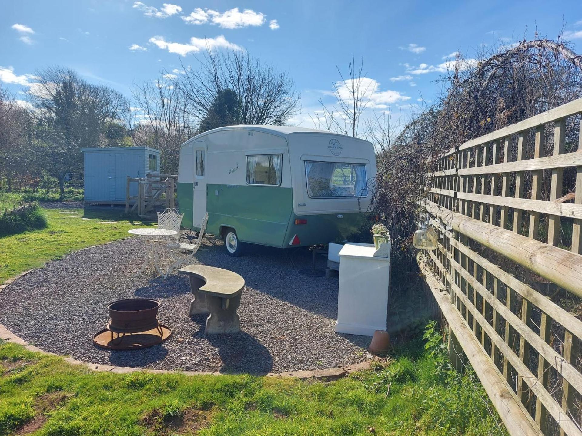 Steam and Stars Luxury Glamping