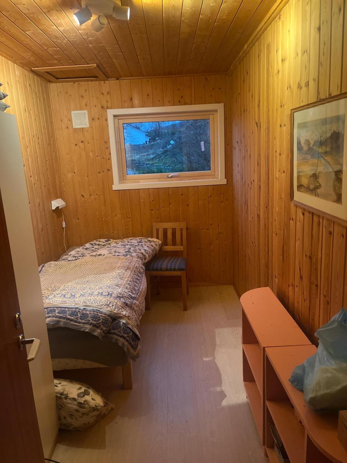 4 bedroom room House in Beautiful Strandebarm