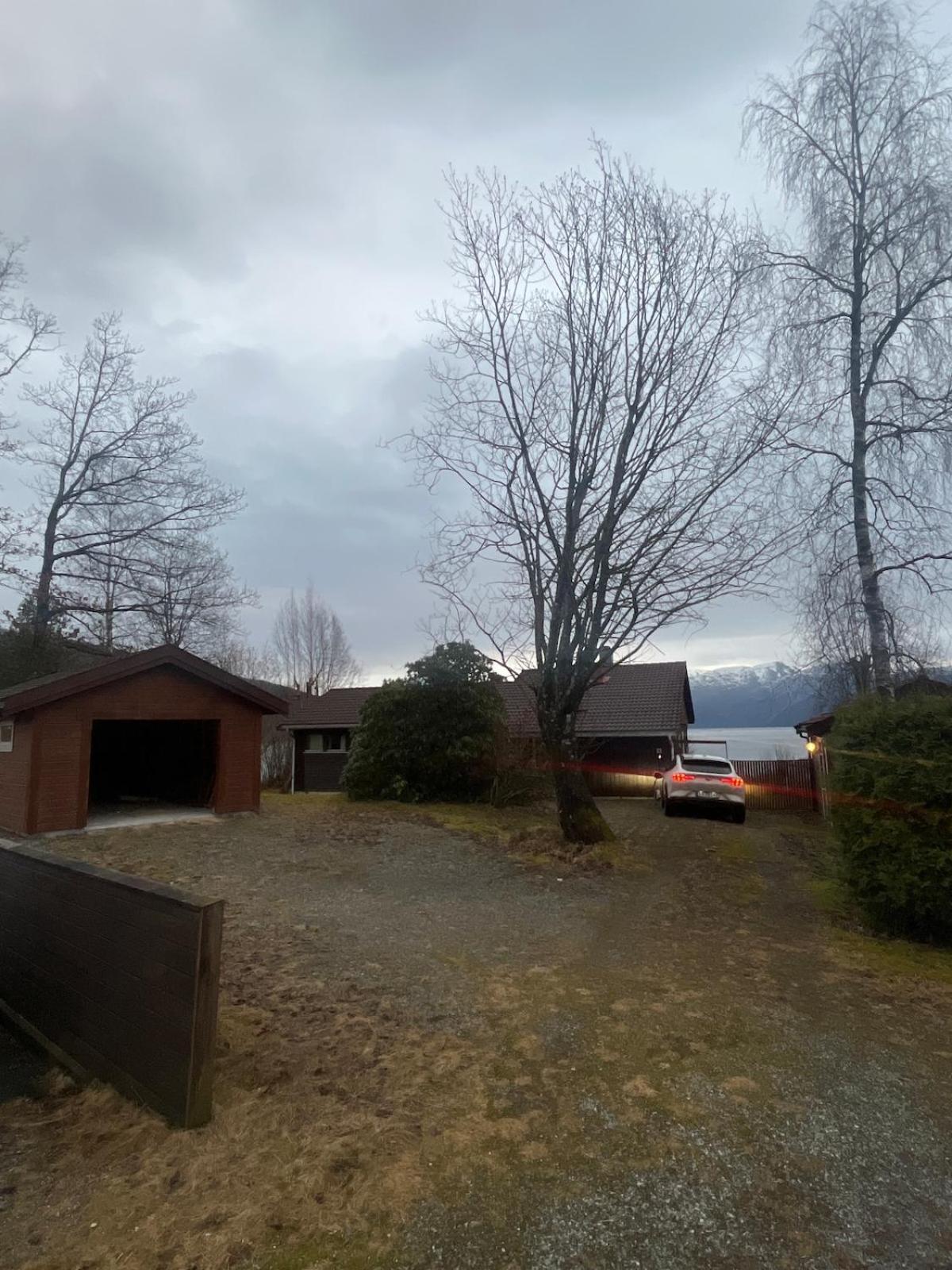 4 bedroom room House in Beautiful Strandebarm