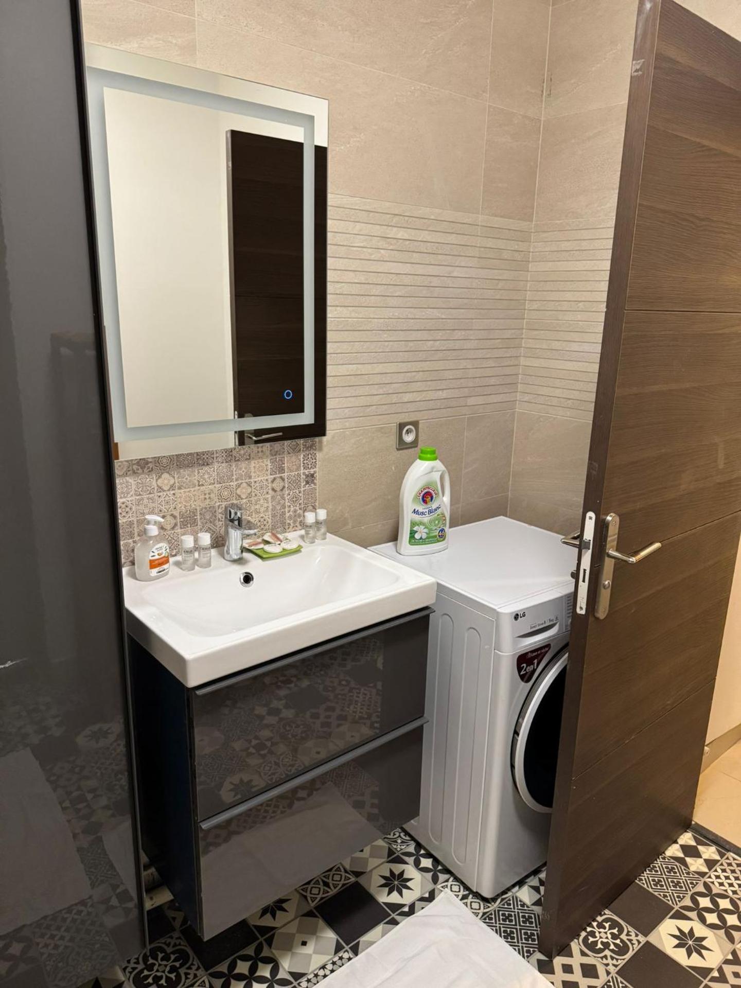 Appartement Ponthieu - HALA PARIS