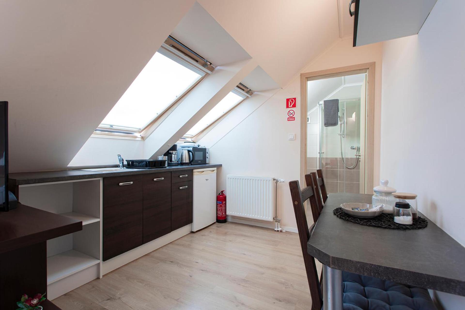 Kitchen or kitchenette