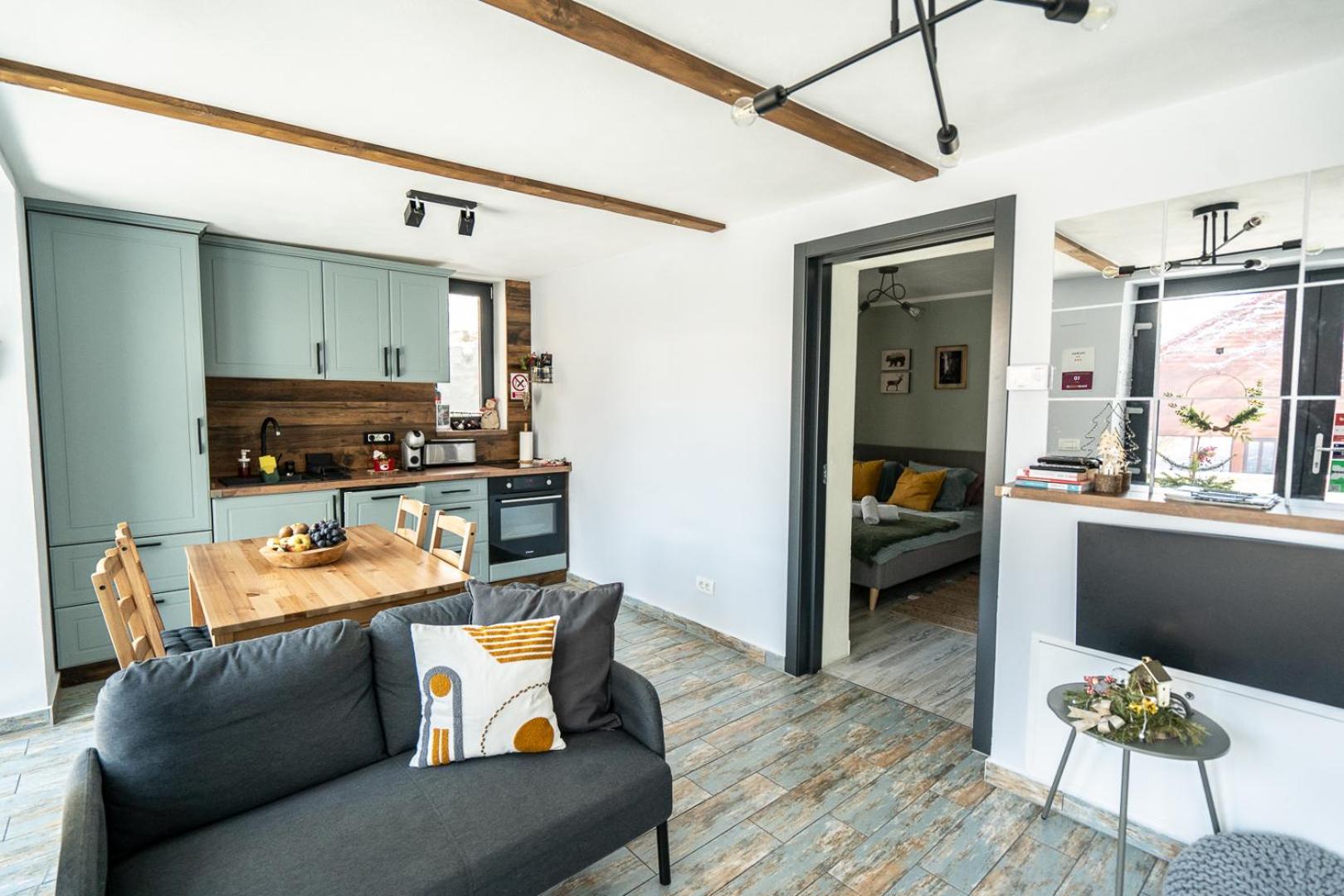 Vila Blanc Valiug Crivaia