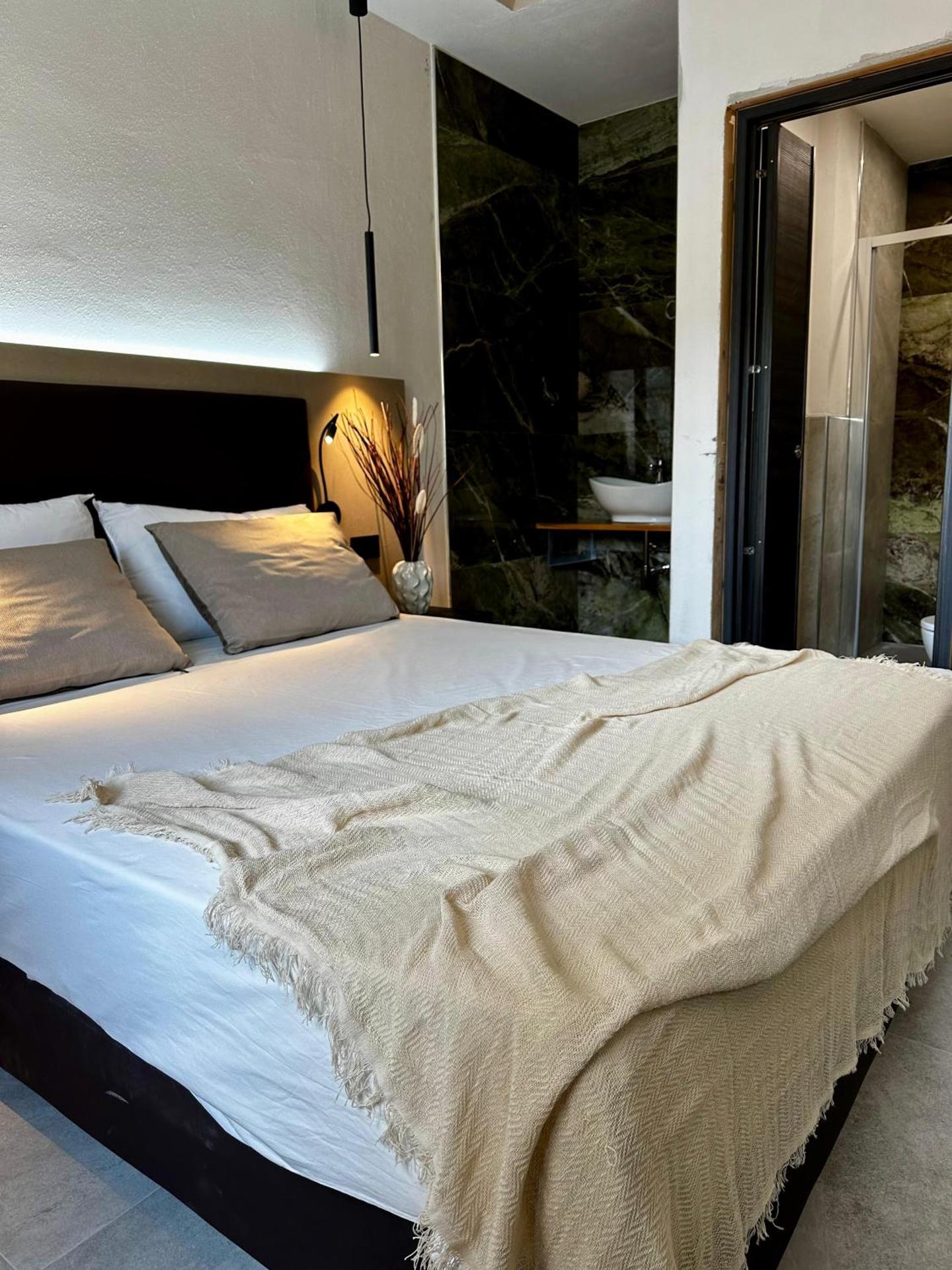 Umberto 28 Guest House