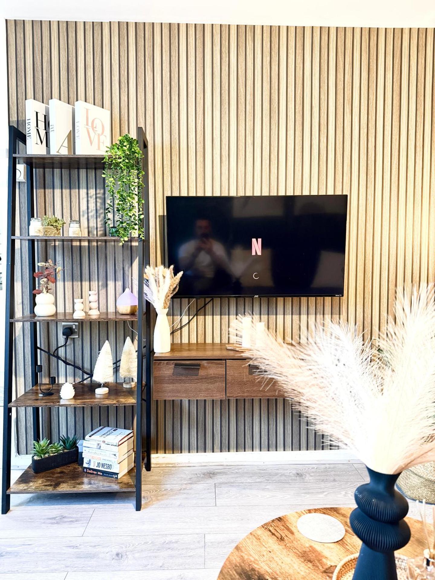 Archway Retreat with Easy City Access