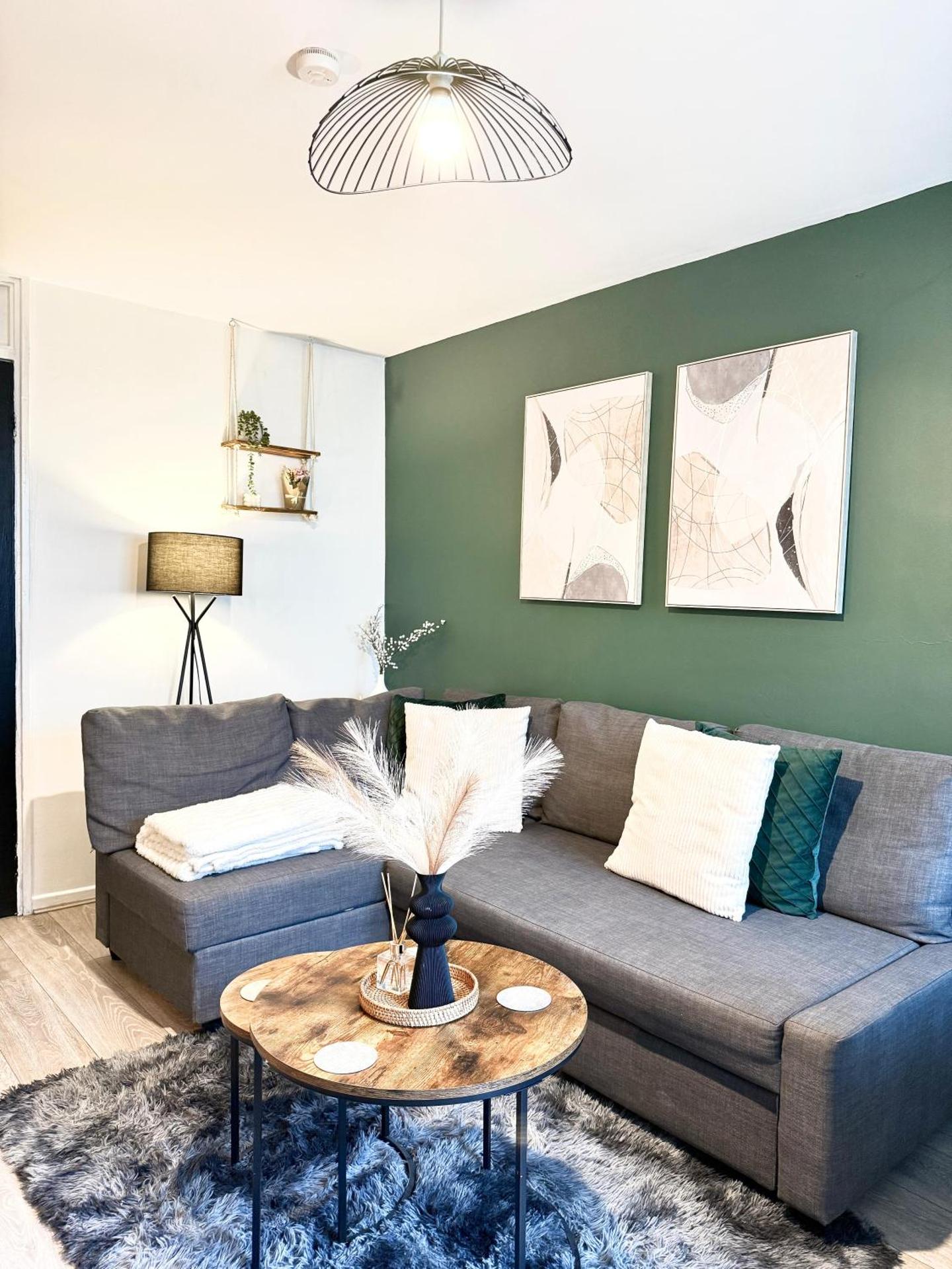 Archway Retreat with Easy City Access