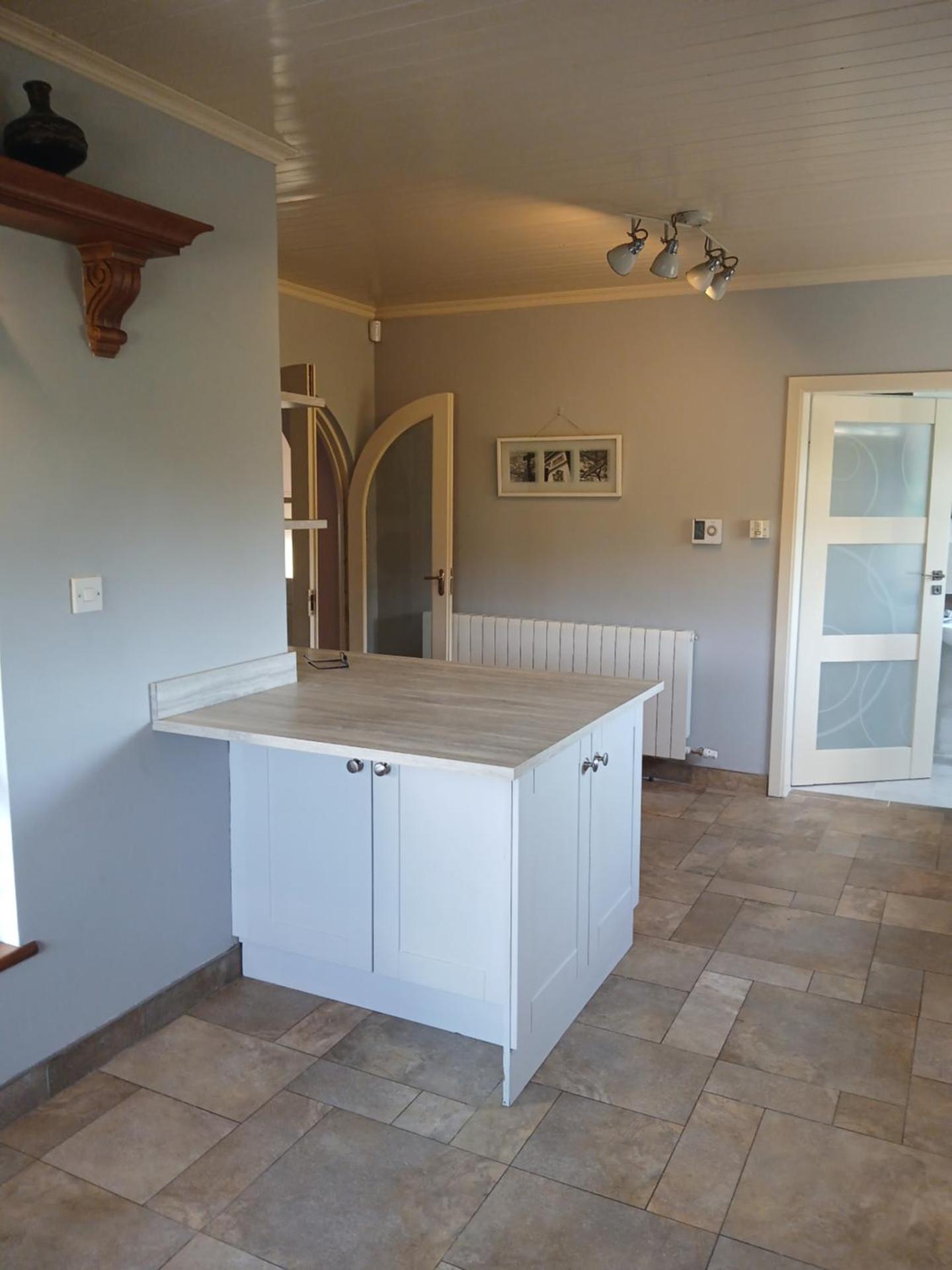 shiv's comfy apartment