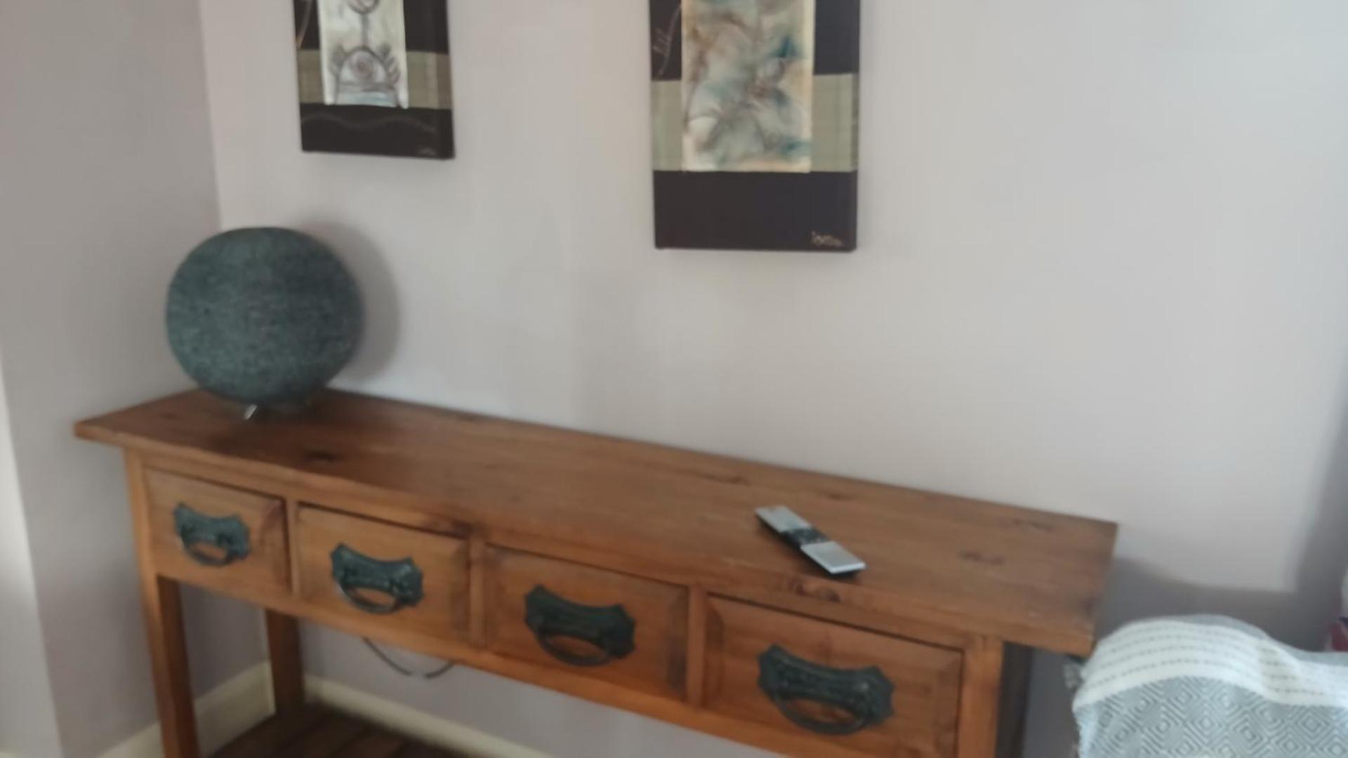 shiv's comfy apartment